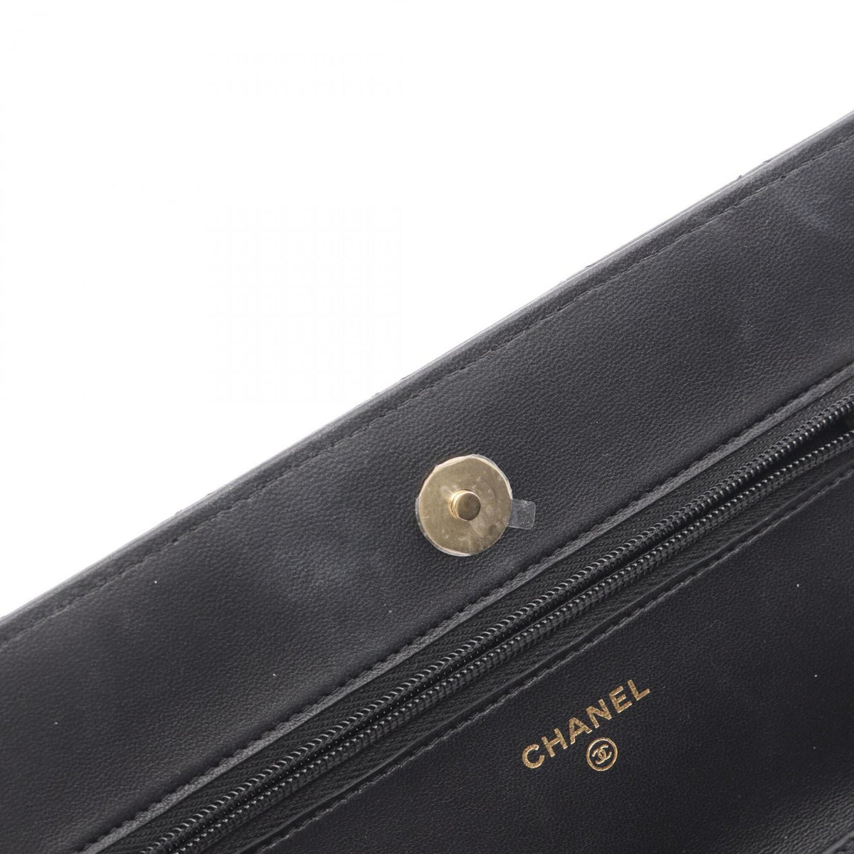 Chanel Black Leather Handbag Shoulder Bag (Pre-Owned)
