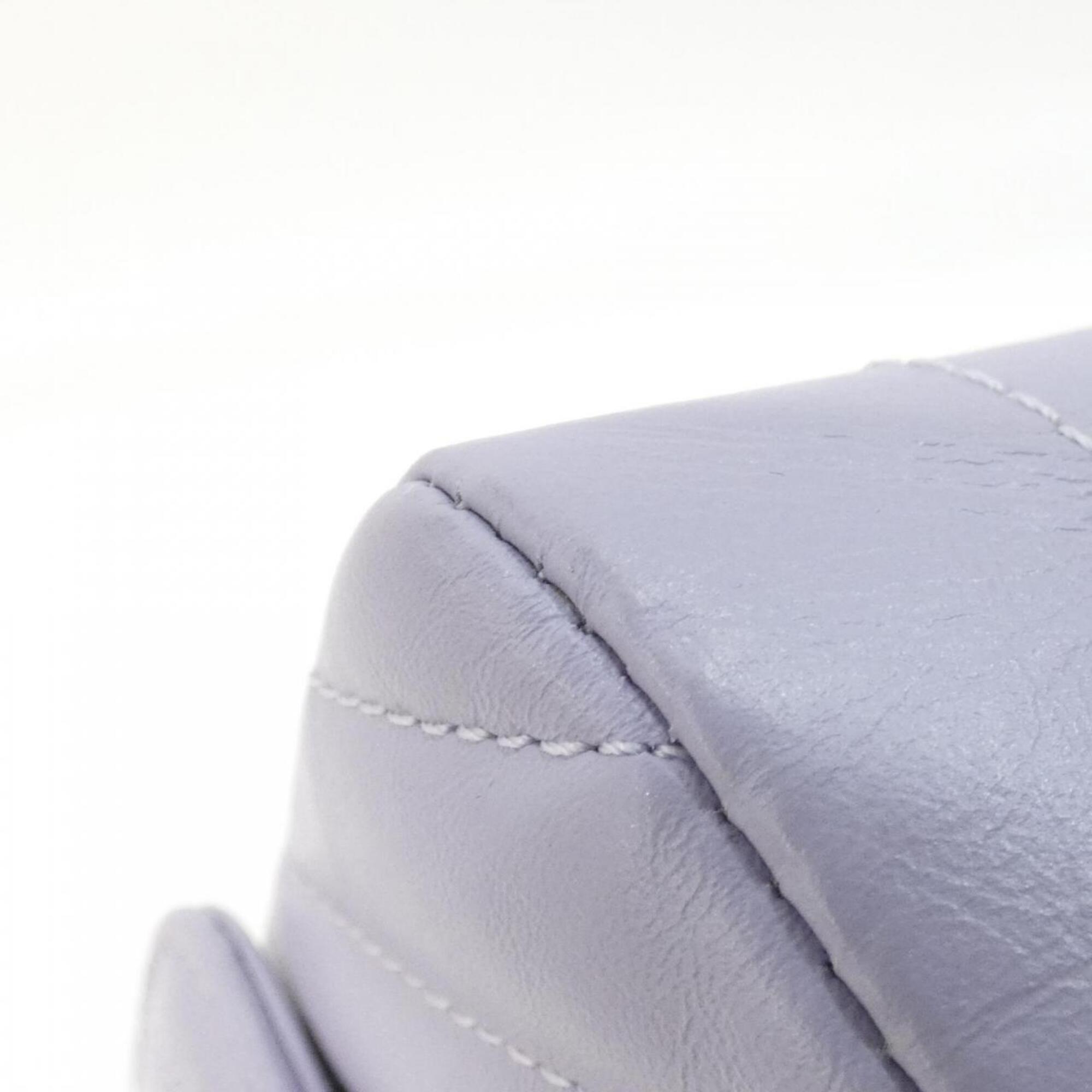 Chanel Light Purple Leather Shoulder Bag (Pre-Owned)