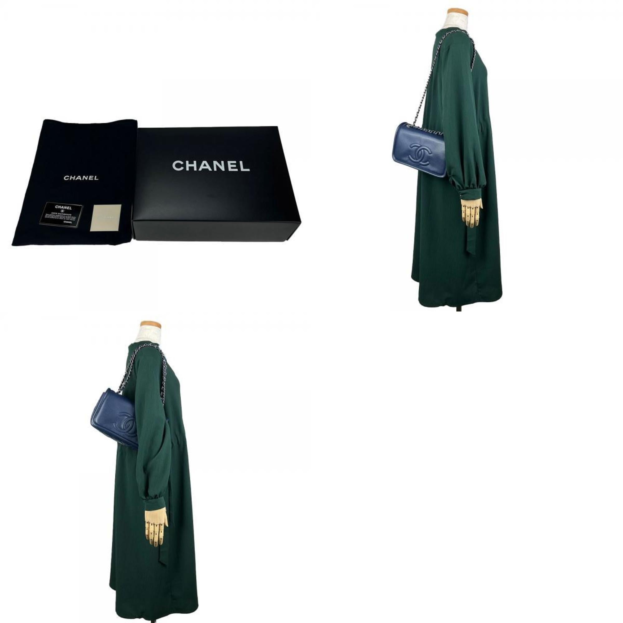 Chanel Matelasse Navy Grained Calfskin Shoulder Bag (Pre-Owned)