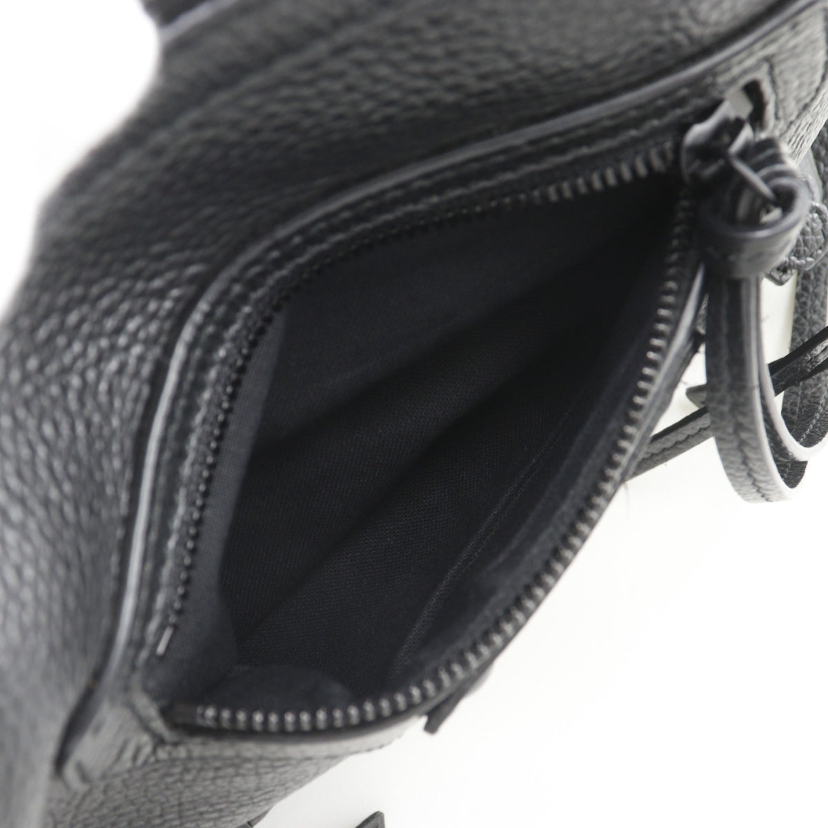Balenciaga Black Leather Shoulder Bag (Pre-Owned)