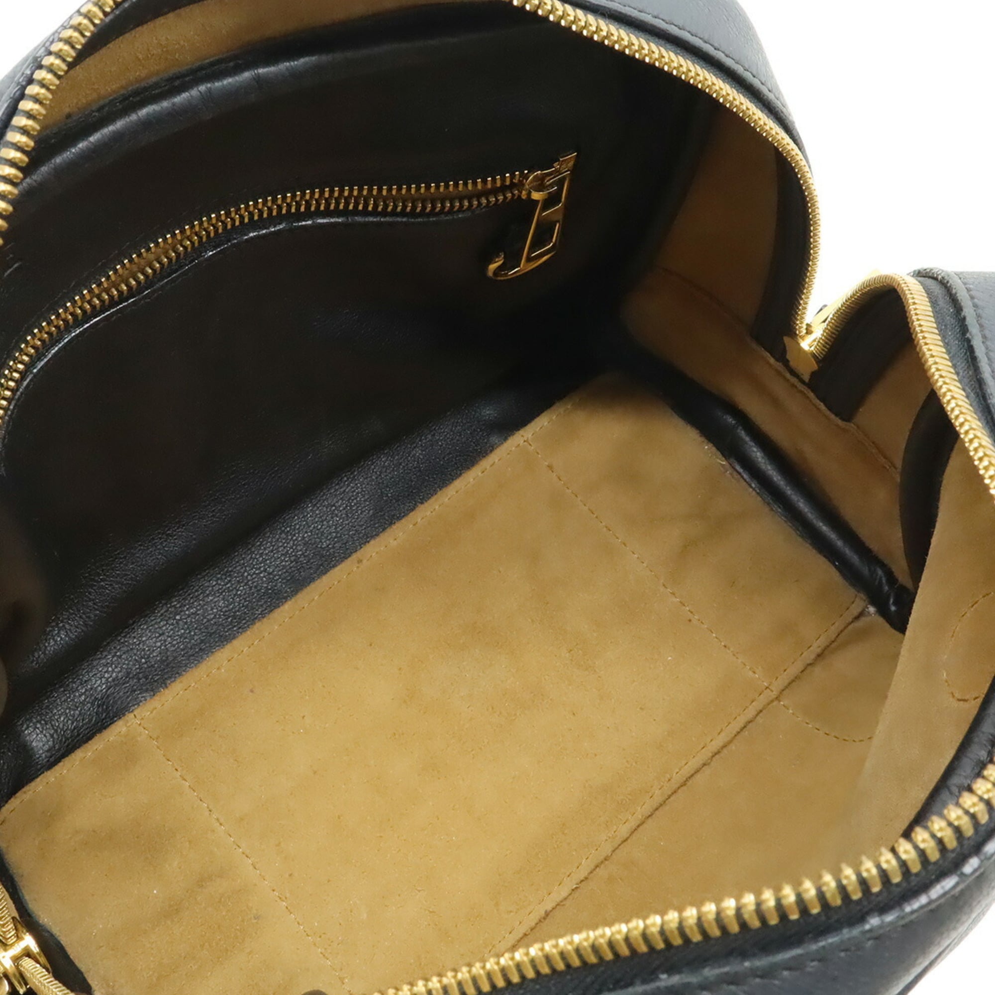 Loewe Amazona Black Leather Handbag Shoulder Bag (Pre-Owned)