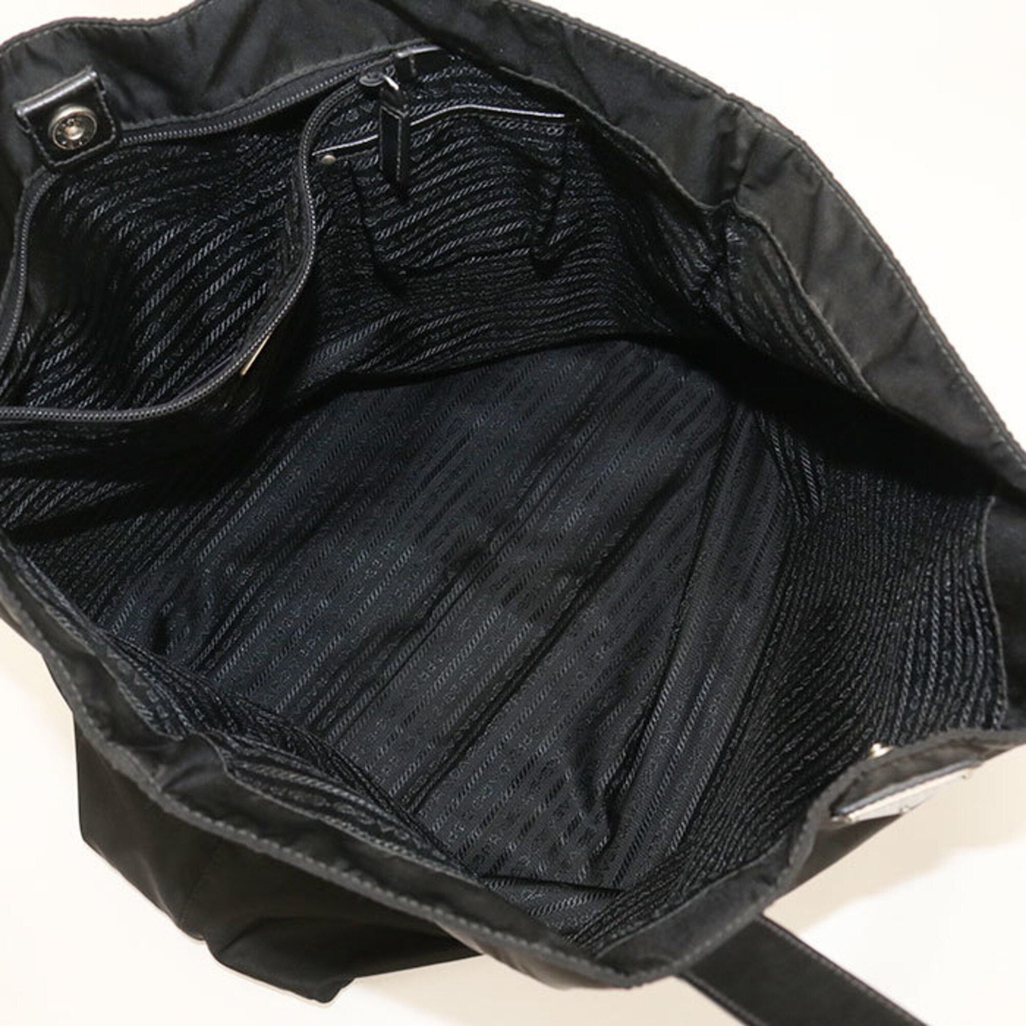 Prada Black Nylon Tote Bag (Pre-Owned)