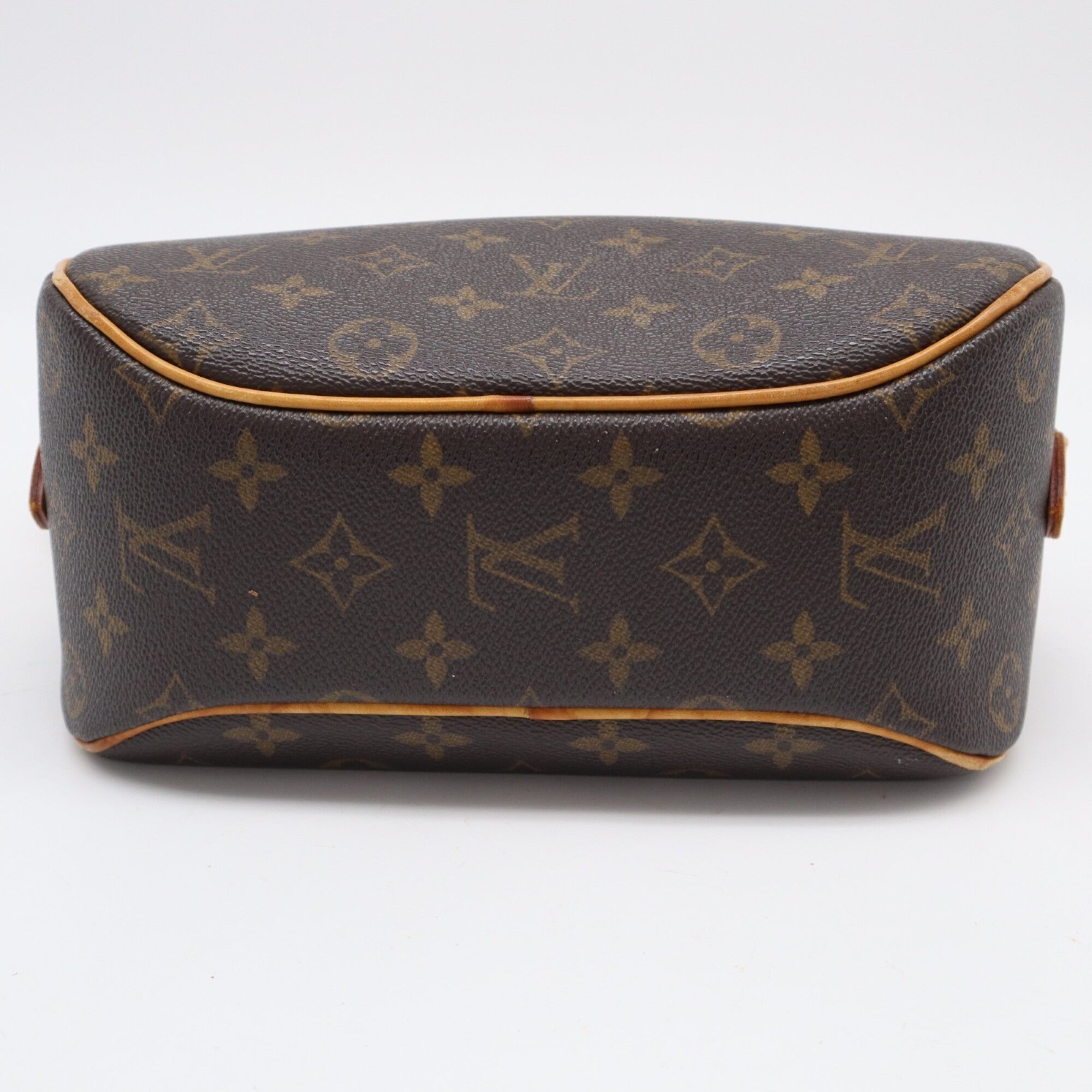 Louis Vuitton Brown Coated Canvas Leather Shoulder Bag (Pre-Owned)