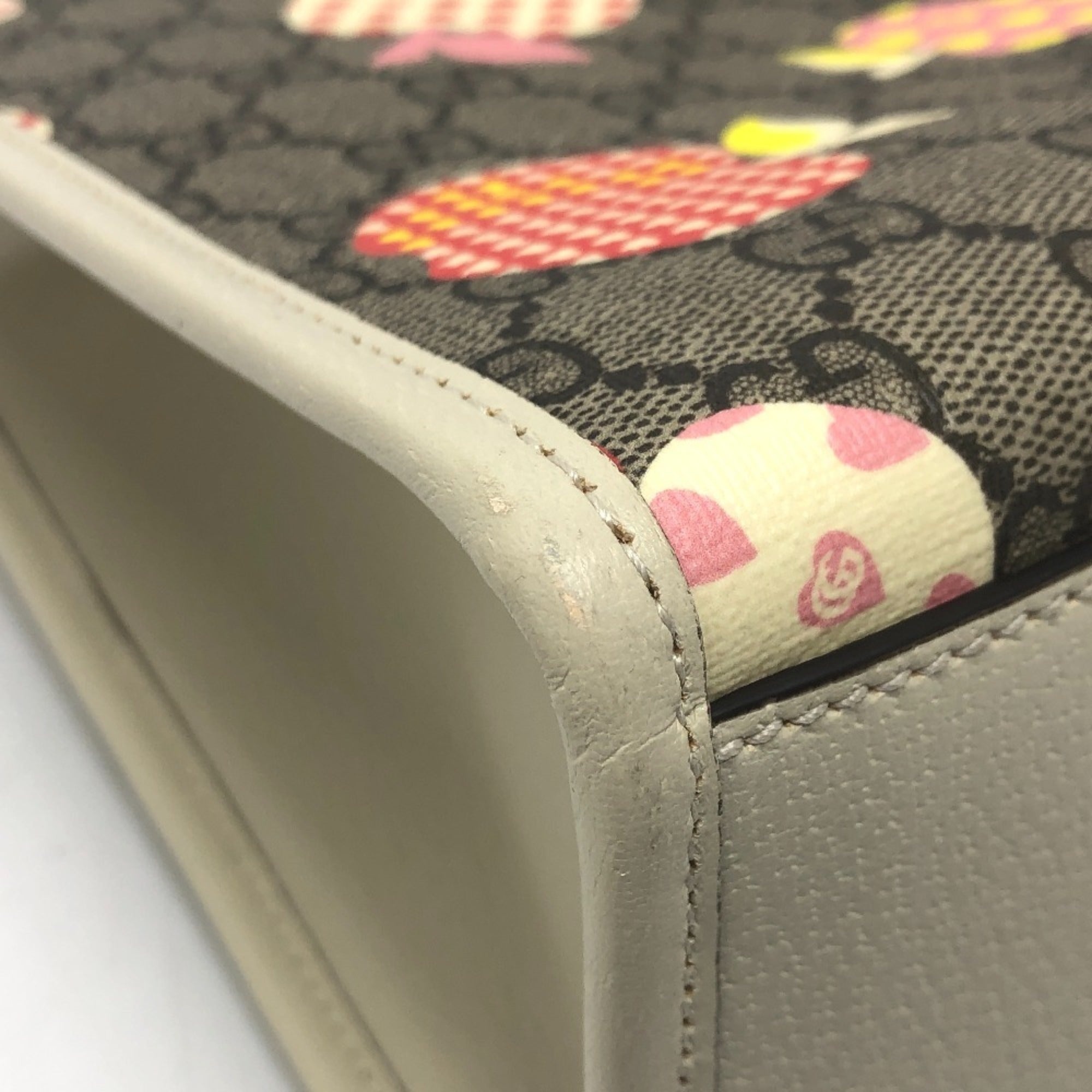 Gucci Beige Gg Supreme Handbag (Pre-Owned)