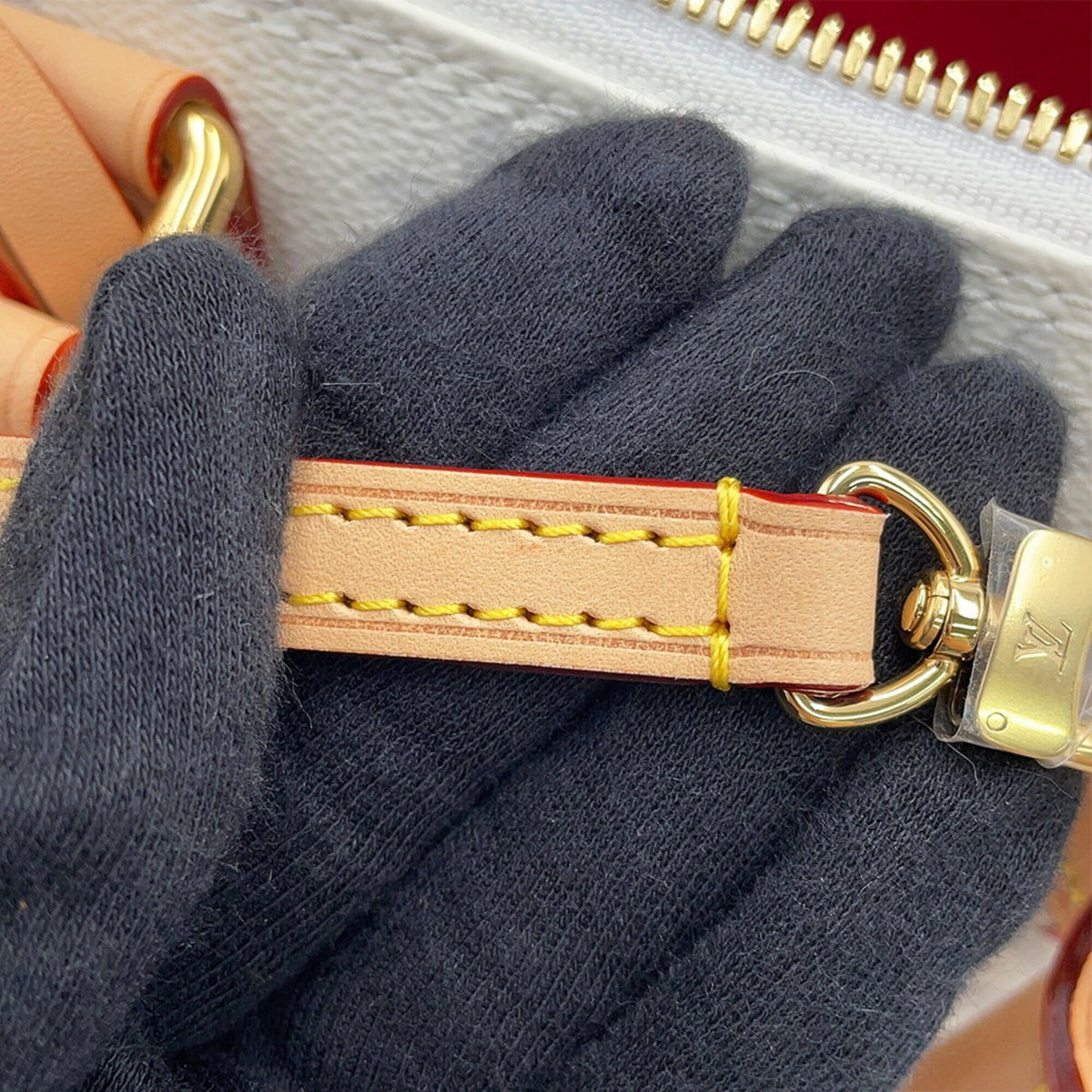 Louis Vuitton Monogram Cherry Monogram Cherry White Handbag Shoulder Bag (Pre-Owned)