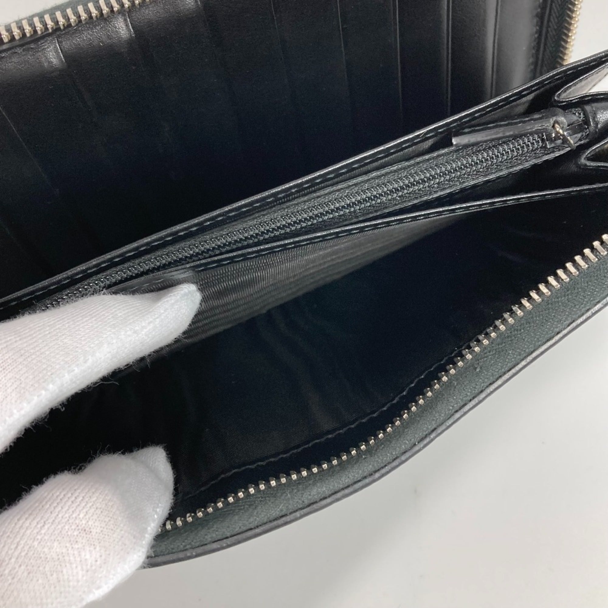 Gucci Black Leather Long Wallet (Bi-Fold) (Pre-Owned)