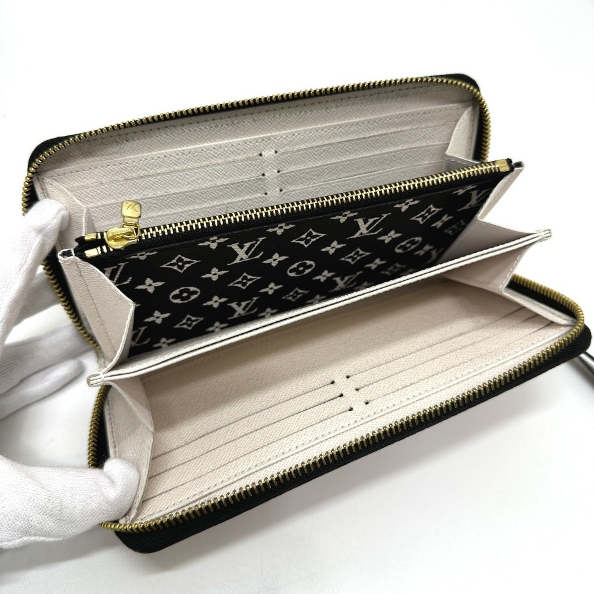 Louis Vuitton Monogram Graffiti Brown Monogram Long Wallet (Bi-Fold) (Pre-Owned)