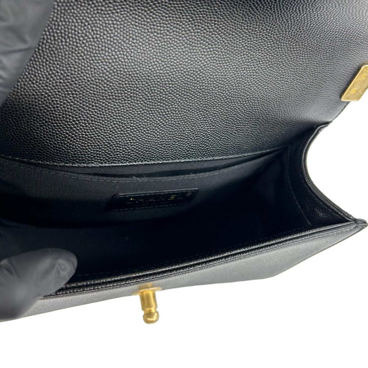 Chanel Black Grained Calfskin Shoulder Bag (Pre-Owned)