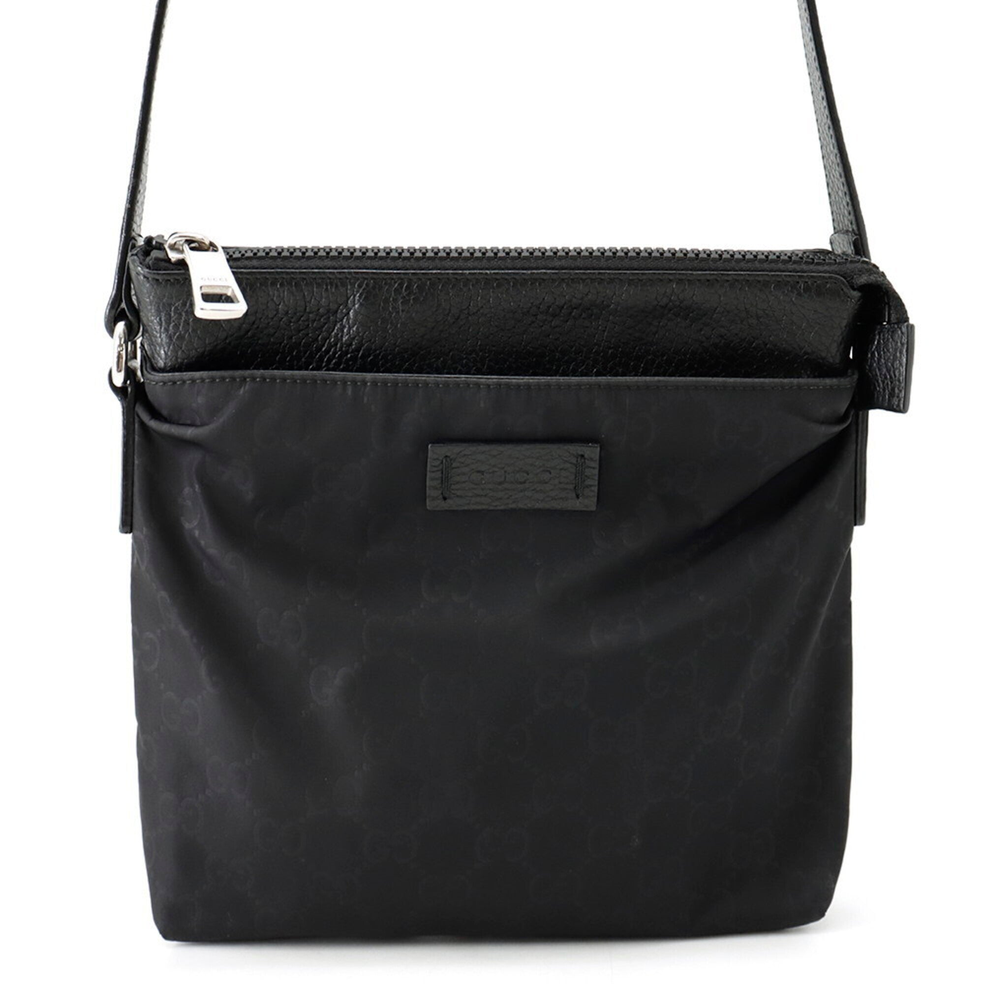 Gucci Black Nylon Handbag Shoulder Bag (Pre-Owned)