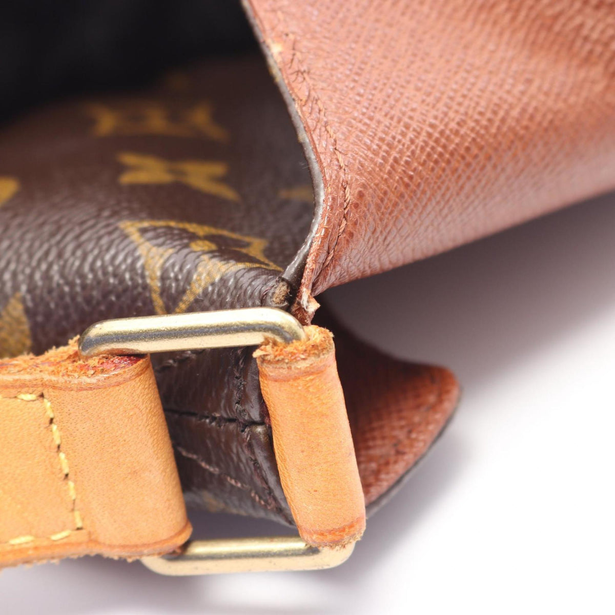 Louis Vuitton Brown Coated Canvas Leather Handbag Shoulder Bag (Pre-Owned)