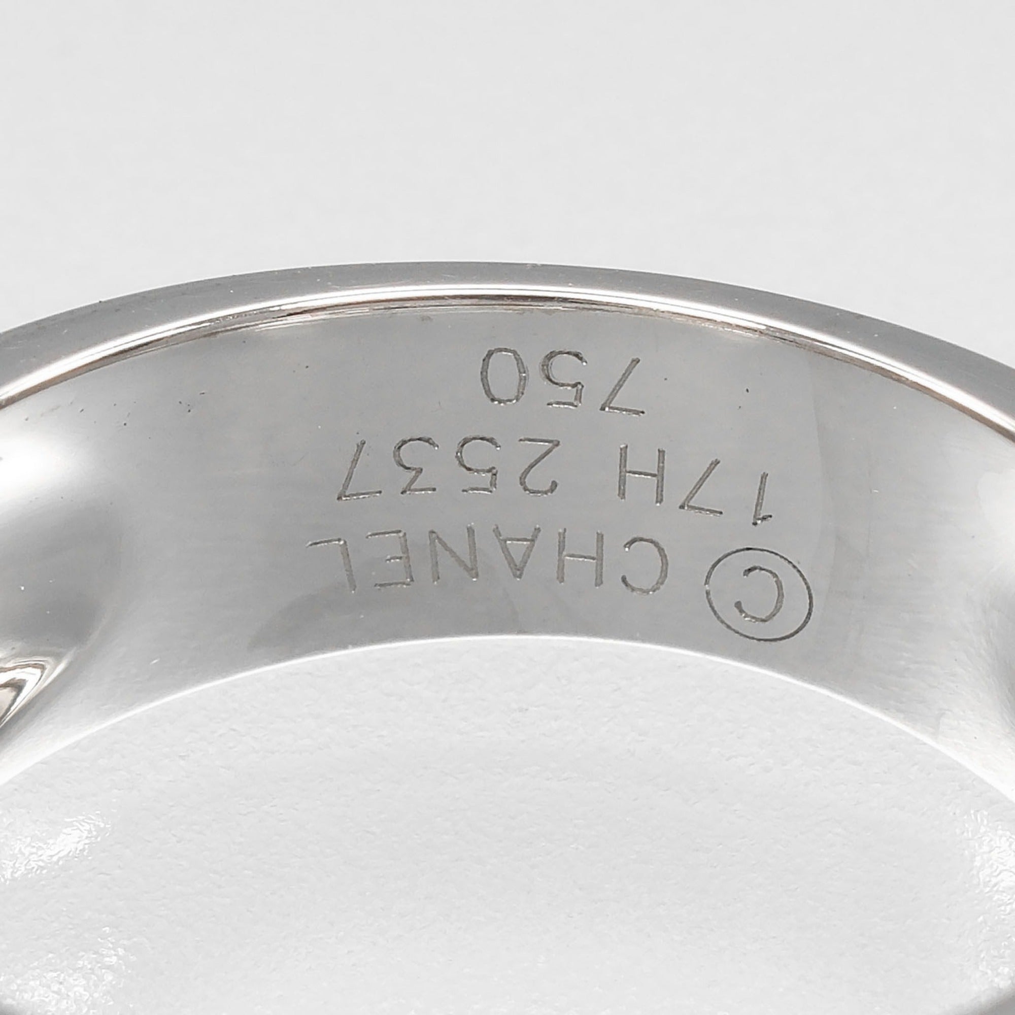 Chanel White Gold (18K) Band Ring (Pre-Owned)