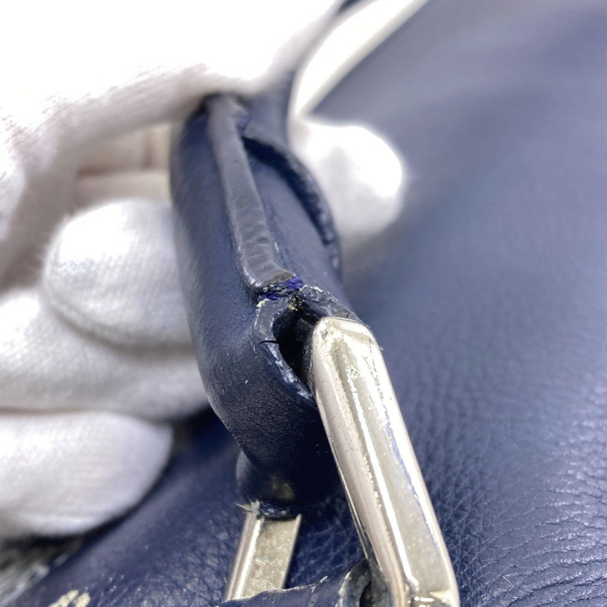 Loewe Navy Leather Handbag (Pre-Owned)