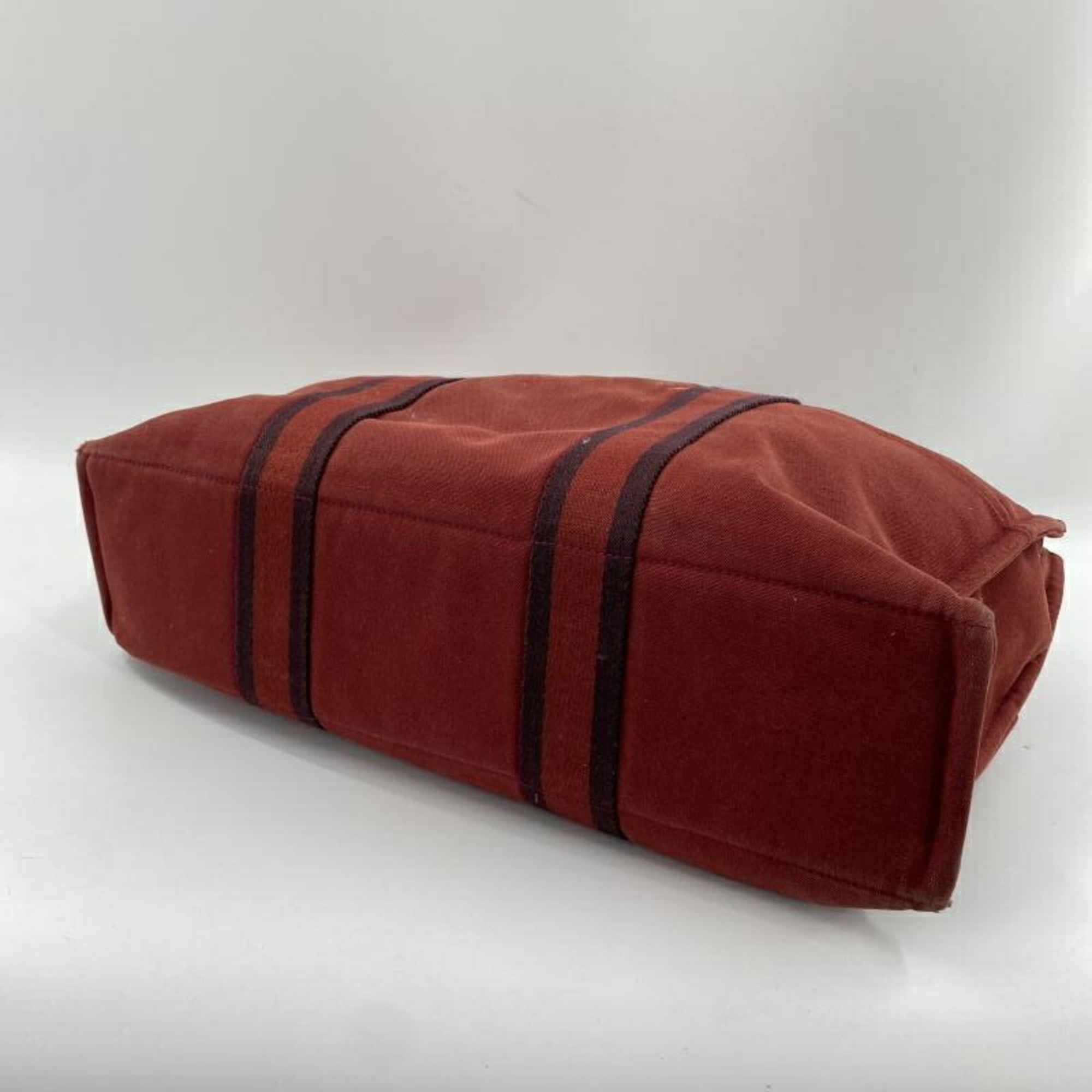 Hermes Red Color Tote Bag (Pre-Owned)