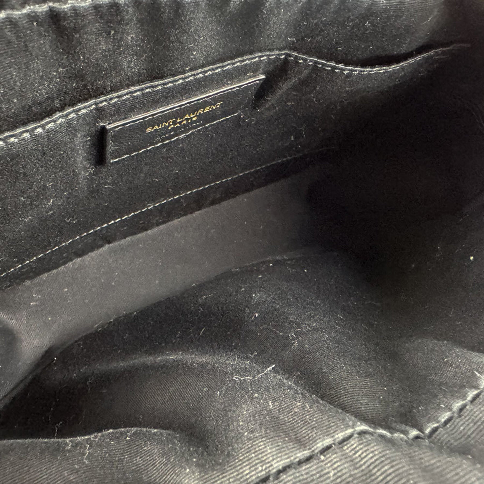 Saint Laurent Black Leather Shoulder Bag (Pre-Owned)