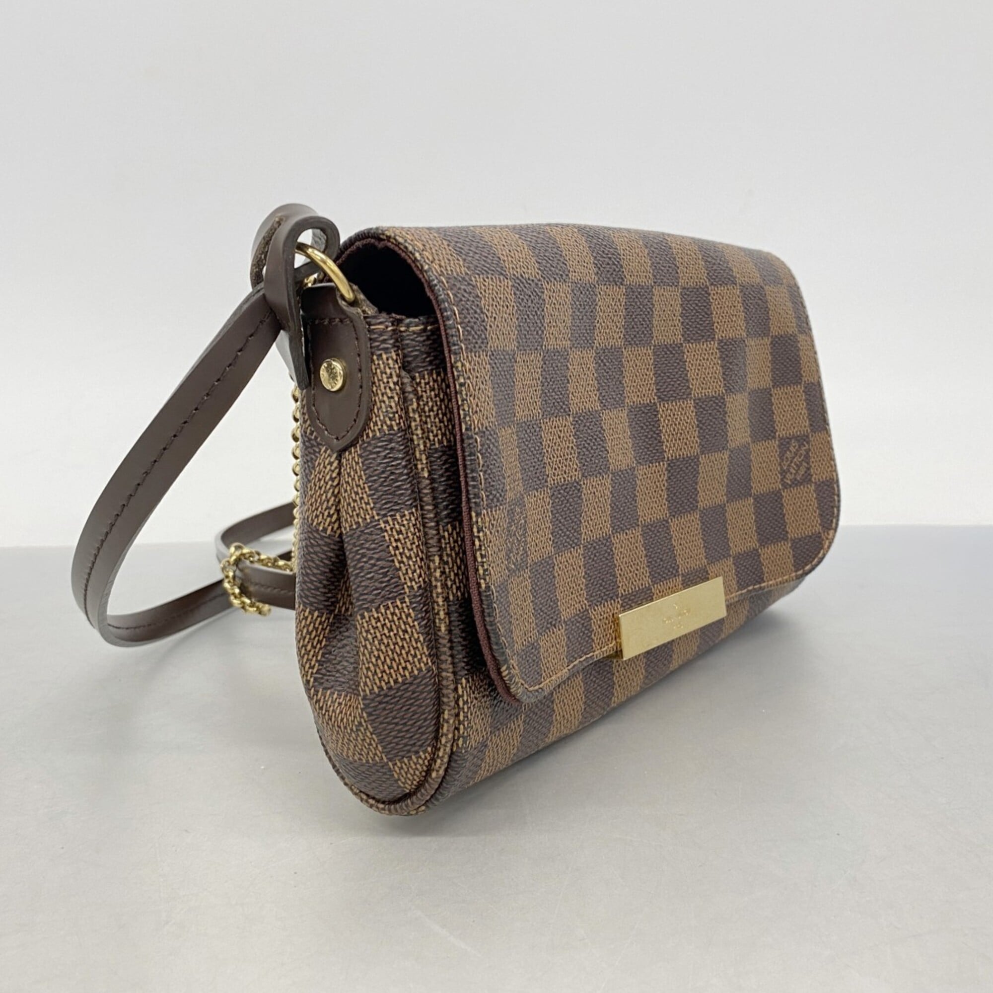 Louis Vuitton Ebene Handbag (Pre-Owned)