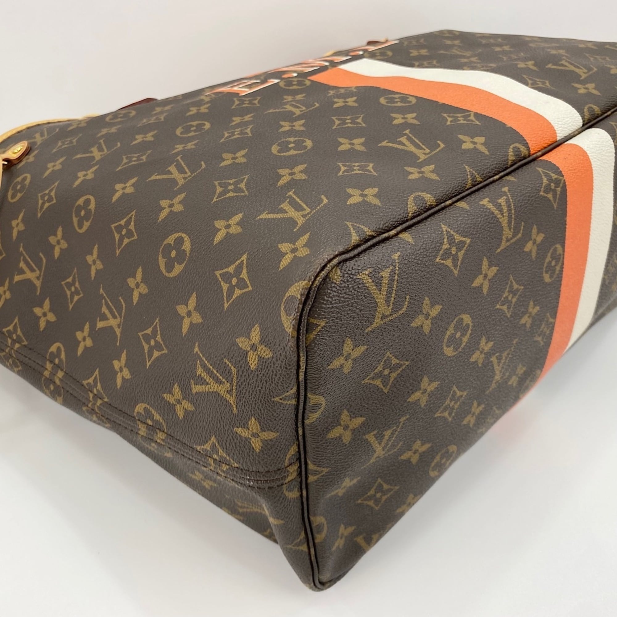 Louis Vuitton Brown Tote Bag (Pre-Owned)