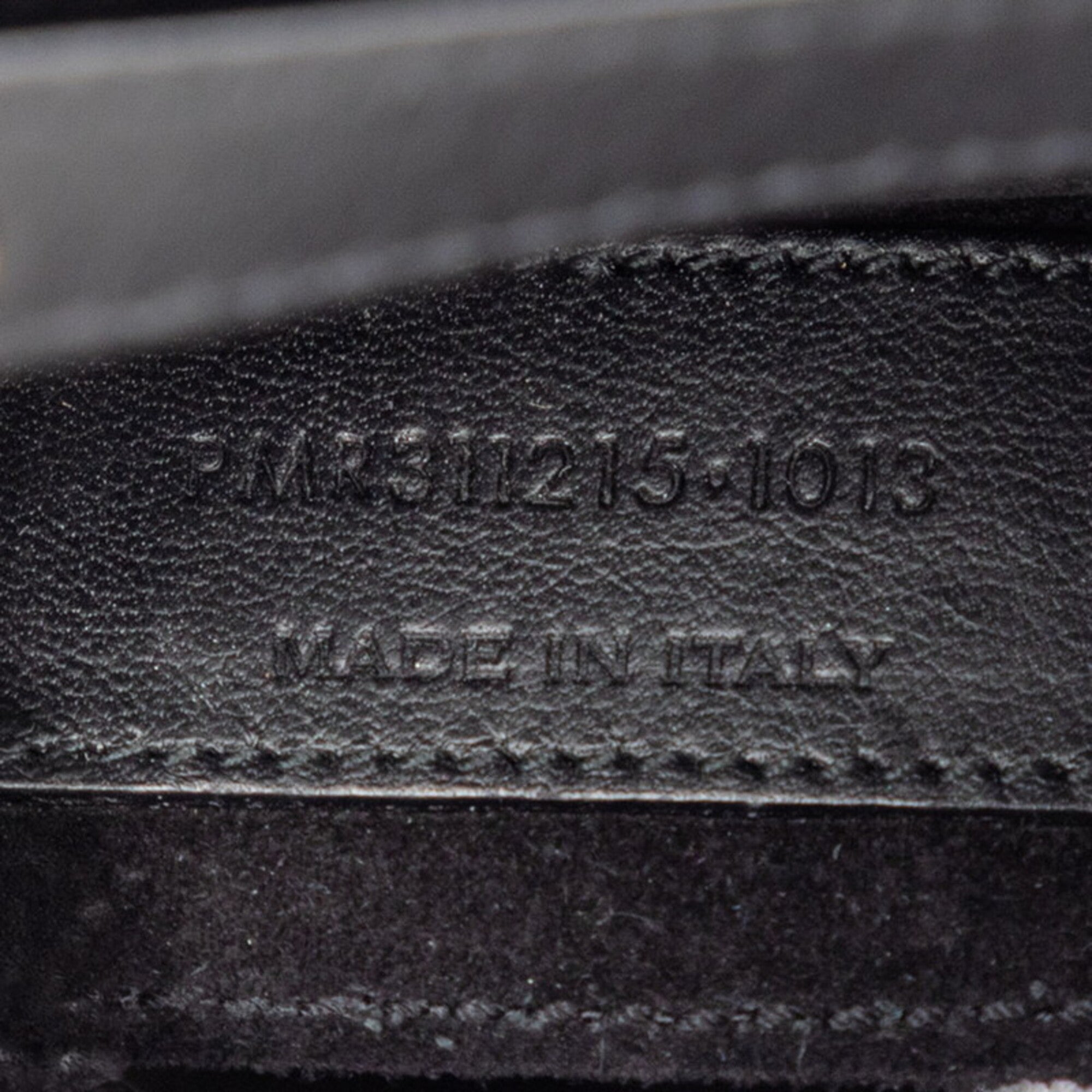 Saint Laurent Black Leather Shoulder Bag (Pre-Owned)