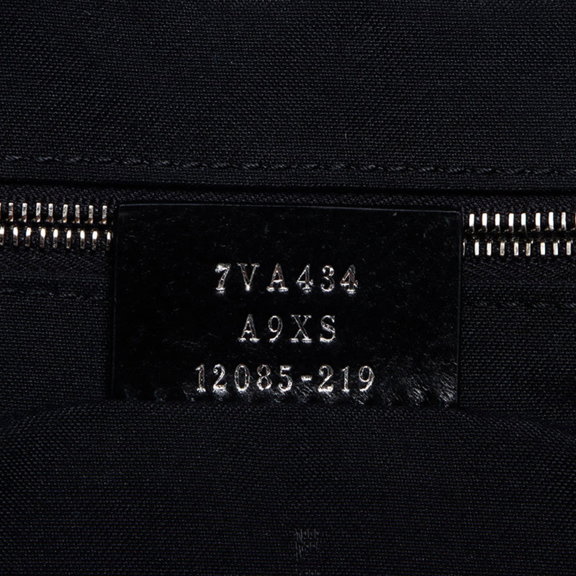 Fendi Zucchino Gray Shoulder Bag (Pre-Owned)