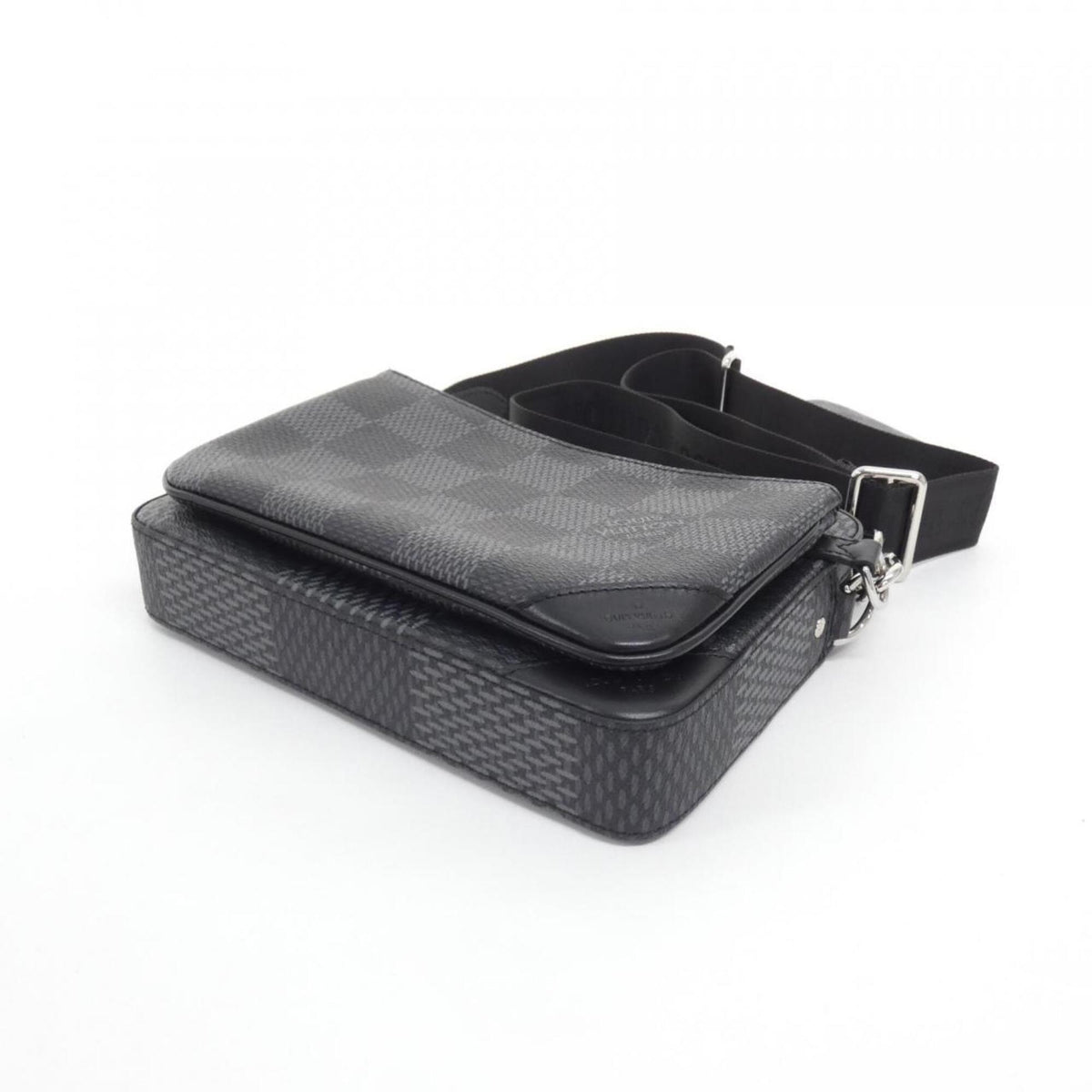 Louis Vuitton Damier Graphite Graphite Gray Coated Canvas Pouch Shoulder Bag (Pre-Owned)