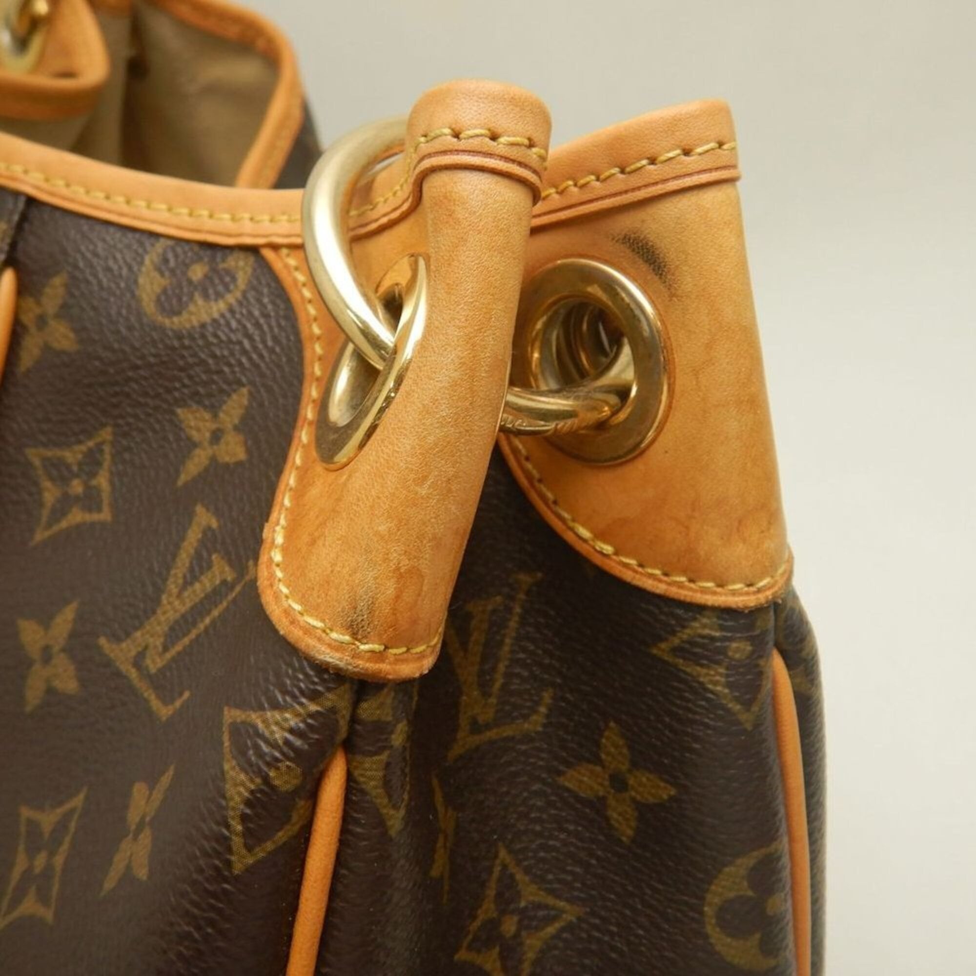 Louis Vuitton Brown Monogram Shoulder Bag (Pre-Owned)