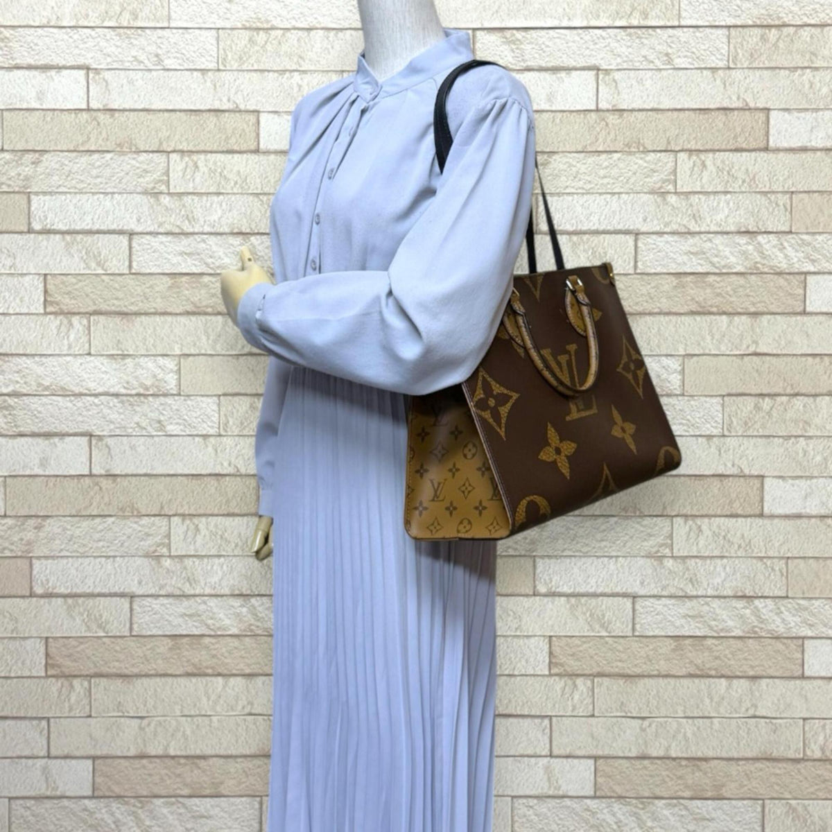 Louis Vuitton Brown Monogram Reverse Monogram Tote Bag (Pre-Owned)