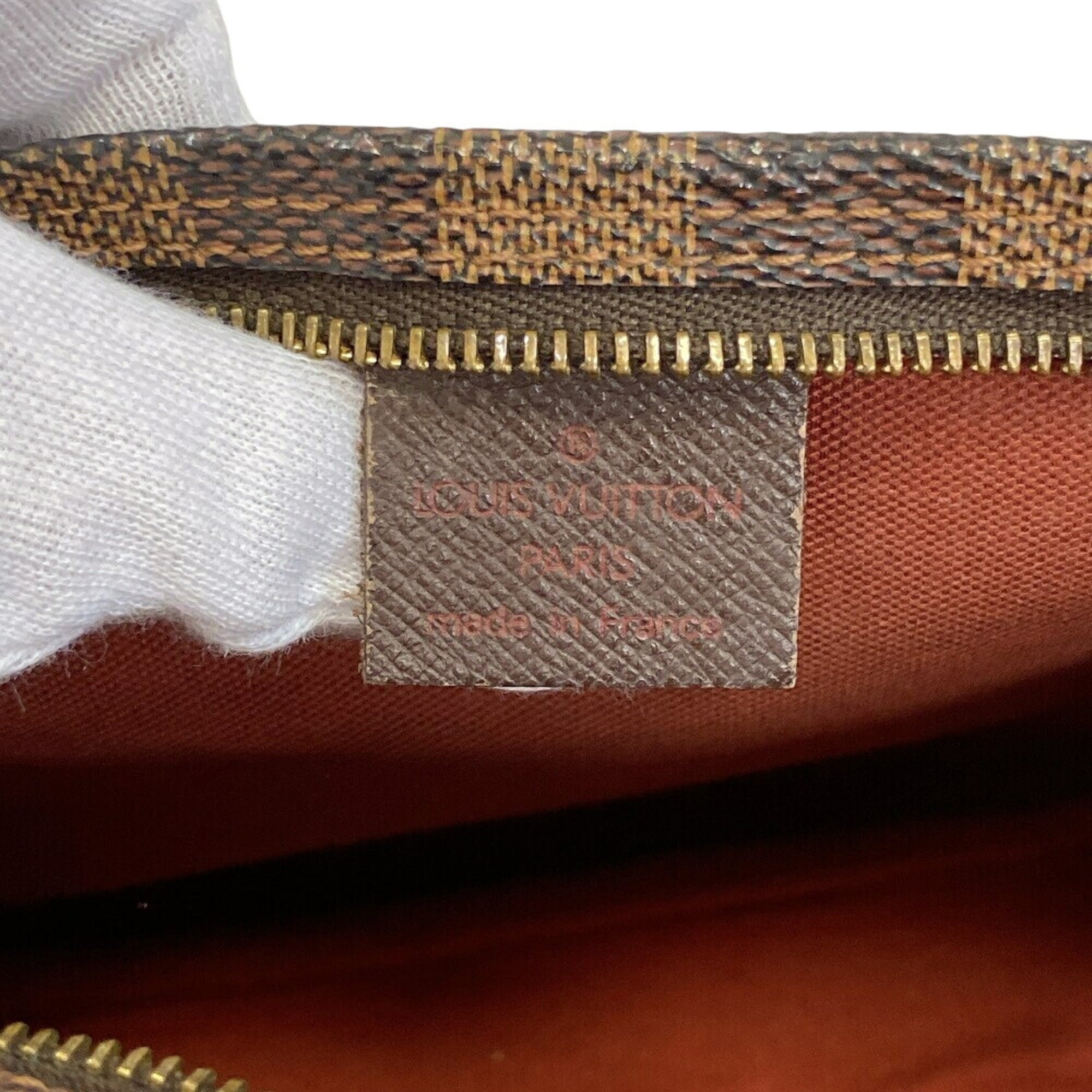 Louis Vuitton Brown Leather Pouch (Pre-Owned)