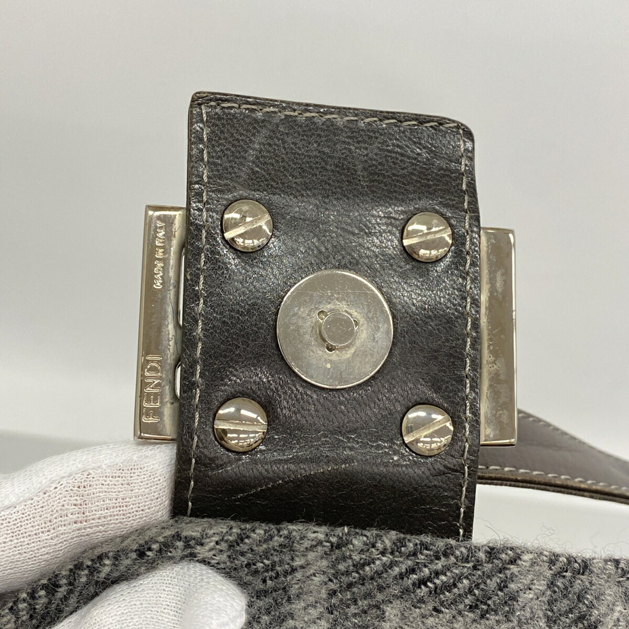 Fendi Gray Wool Handbag (Pre-Owned)