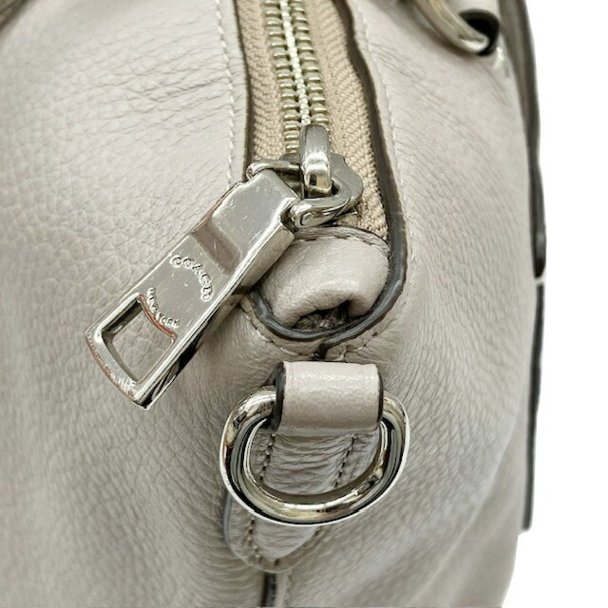 Coach Gray Leather Handbag Shoulder Bag (Pre-Owned)