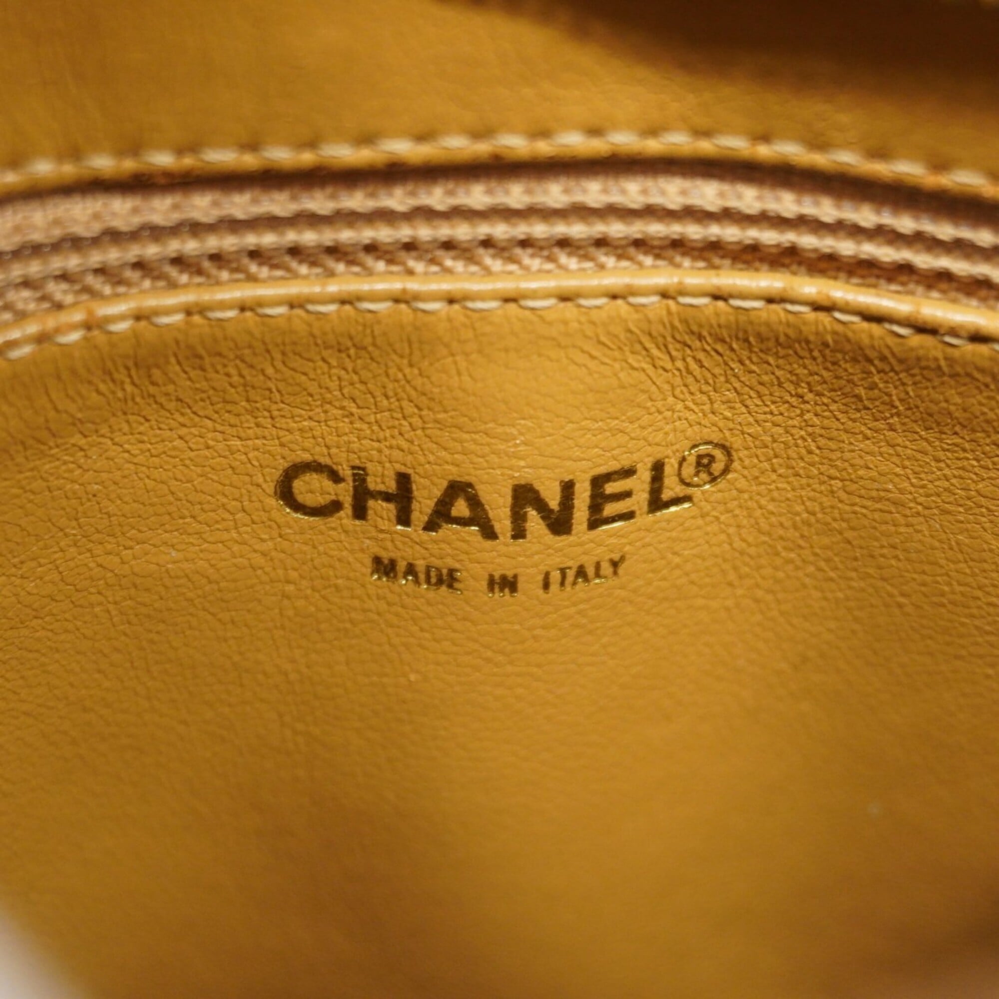 Chanel Beige Grained Calfskin Tote Bag (Pre-Owned)