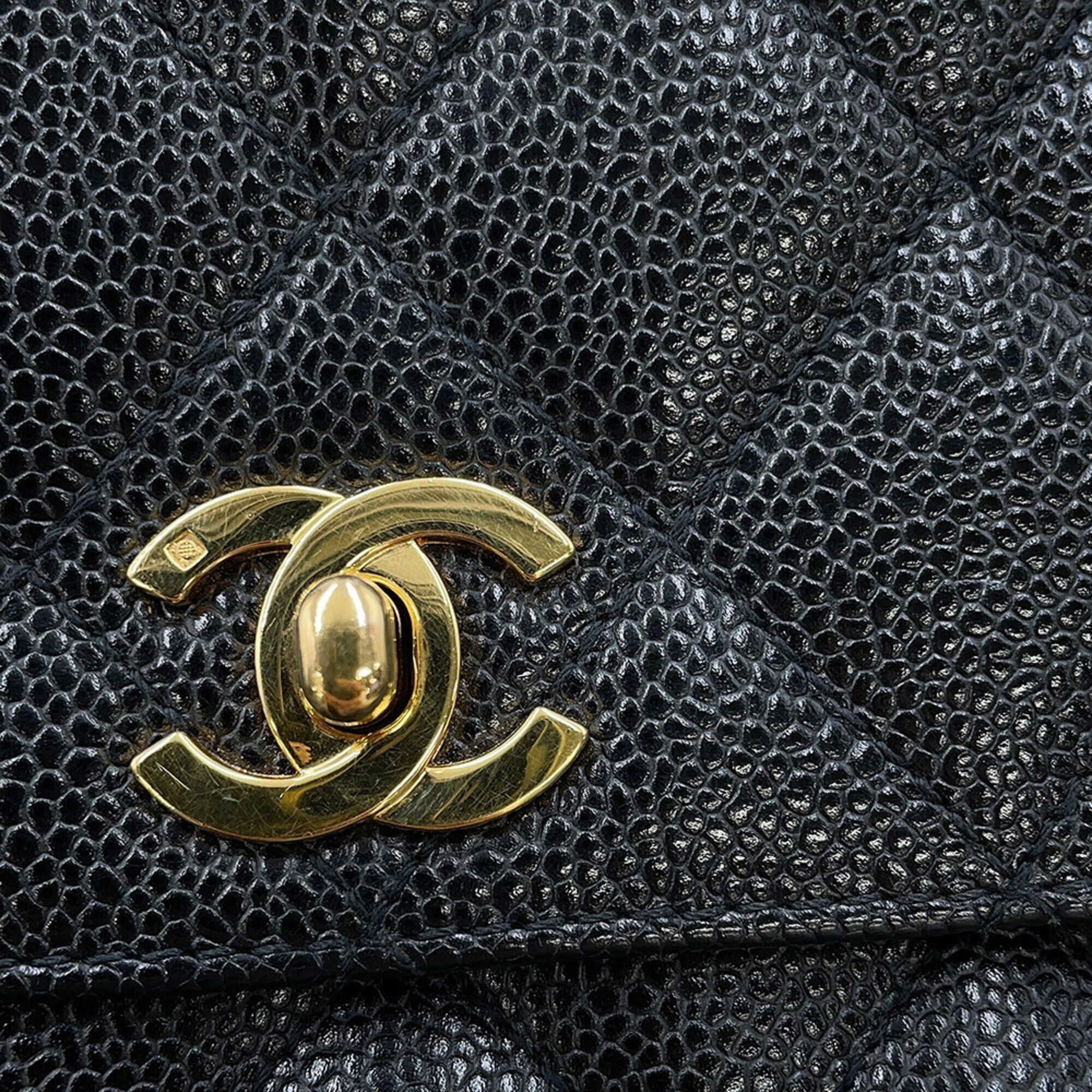 Chanel Black Grained Calfskin Handbag (Pre-Owned)
