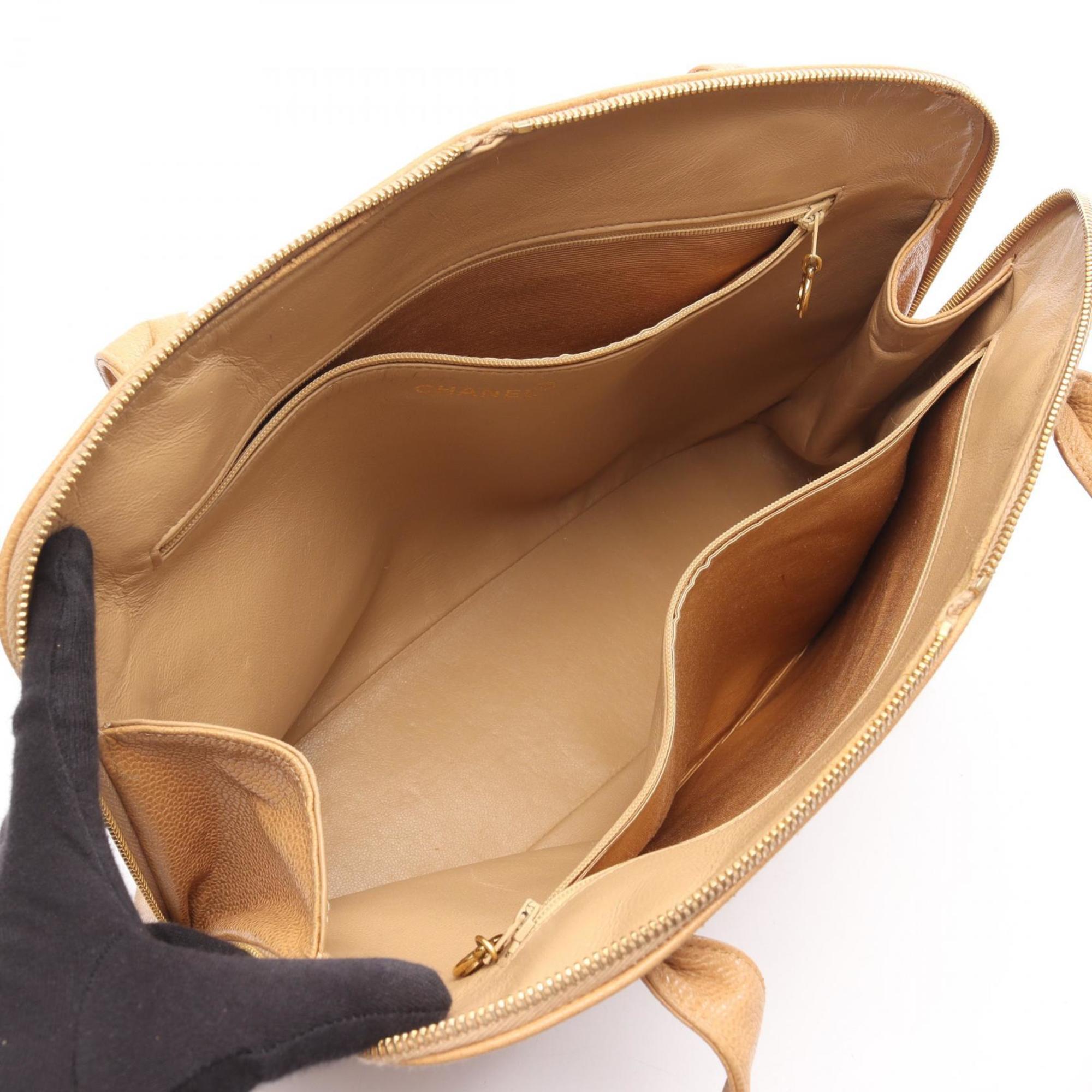 Chanel Beige Leather Handbag Tote Bag (Pre-Owned)