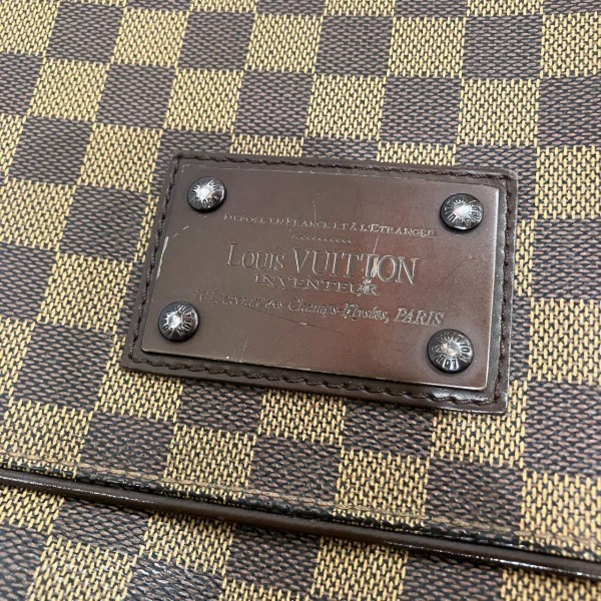 Louis Vuitton Brown Handbag Shoulder Bag (Pre-Owned)