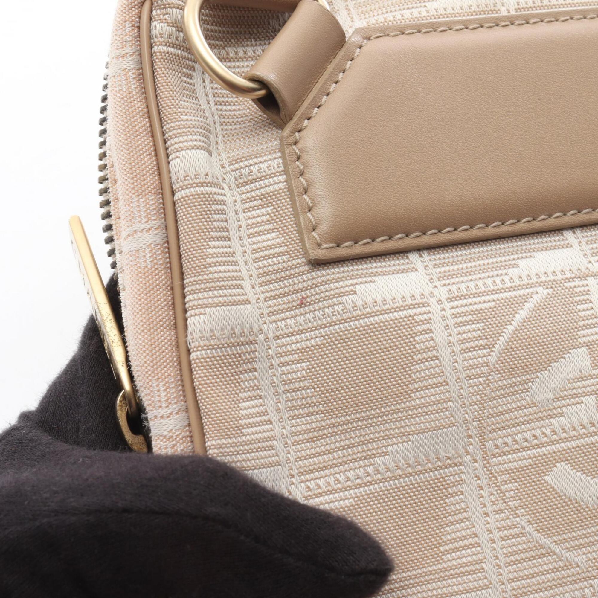Chanel Beige New Travel Line Leather Shoulder Bag (Pre-Owned)