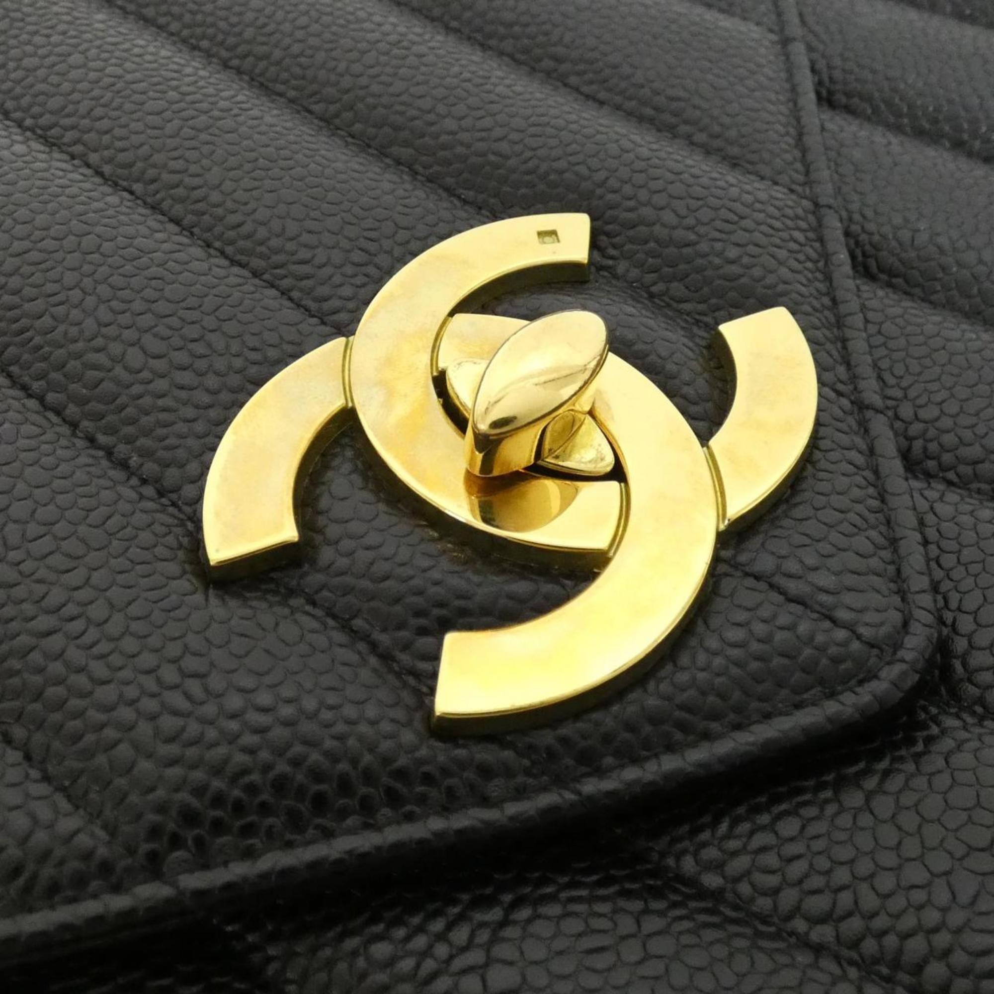 Chanel Black Grained Calfskin Shoulder Bag (Pre-Owned)