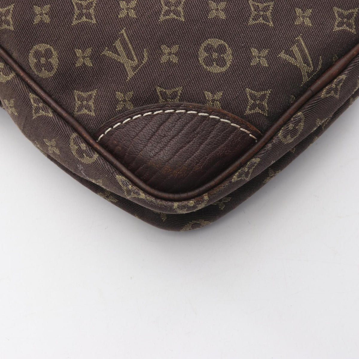 Louis Vuitton Brown Canvas Leather Handbag Pochette Shoulder Bag (Pre-Owned)