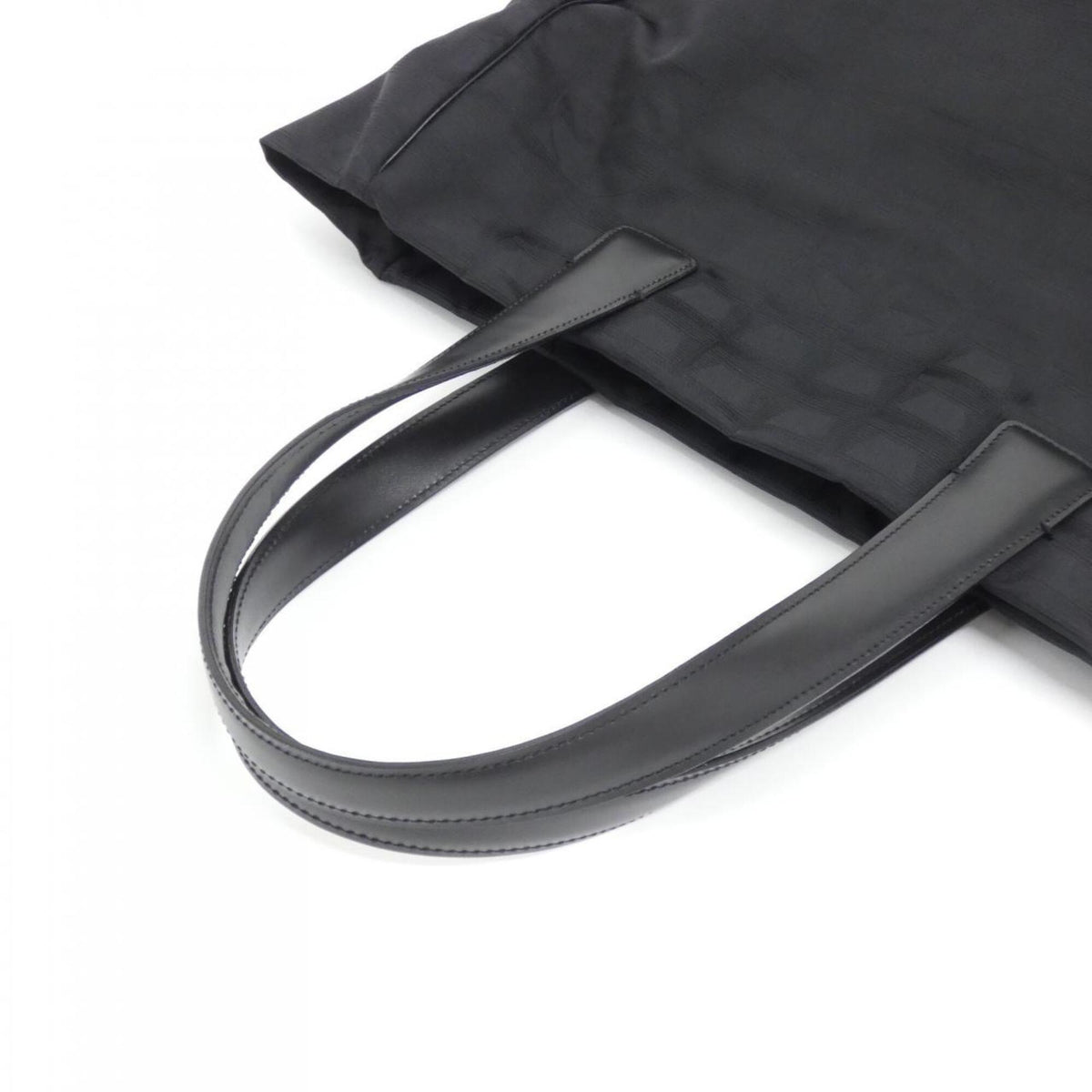Chanel Black Nylon Handbag (Pre-Owned)