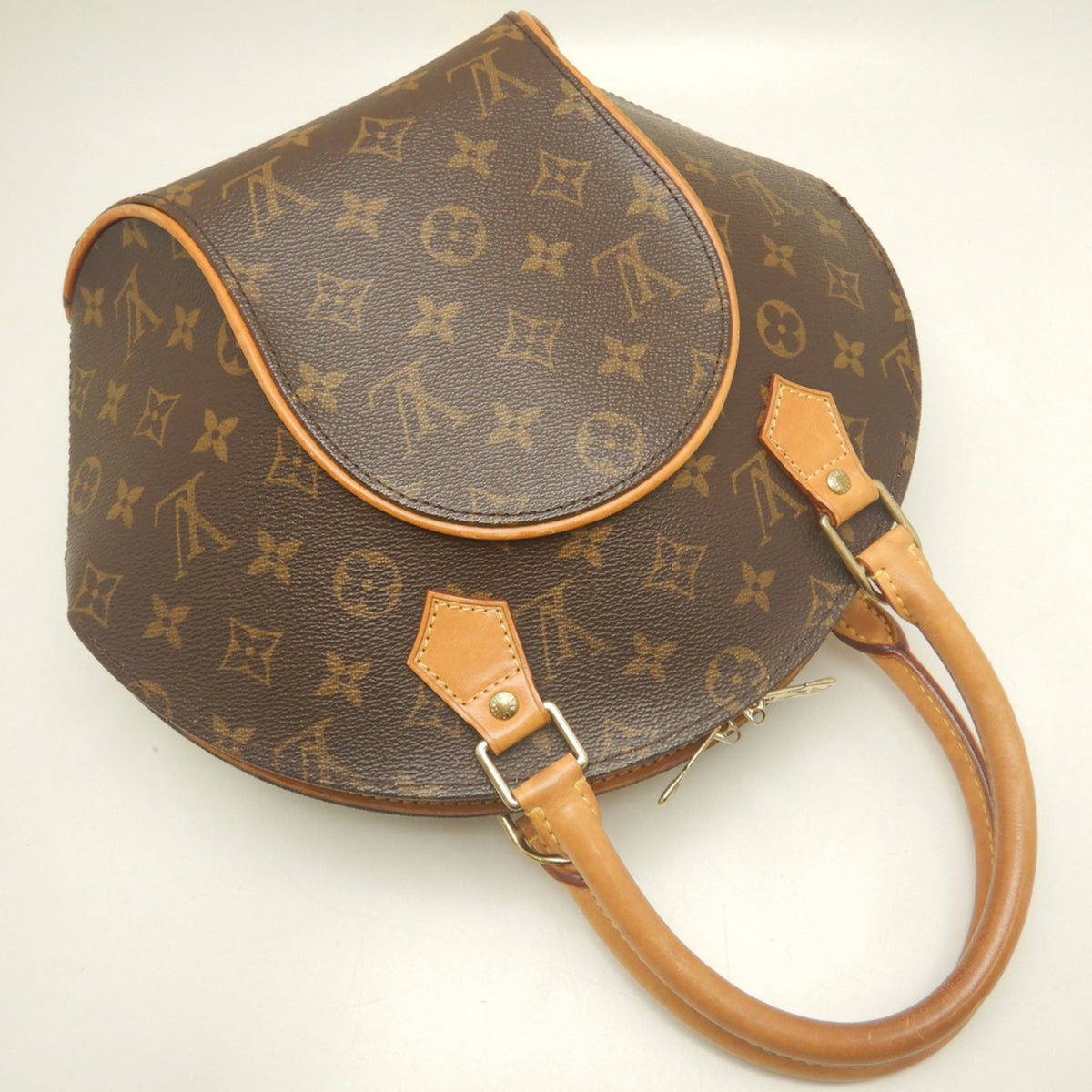 Louis Vuitton Brown Monogram Monogram Canvas Handbag (Pre-Owned)