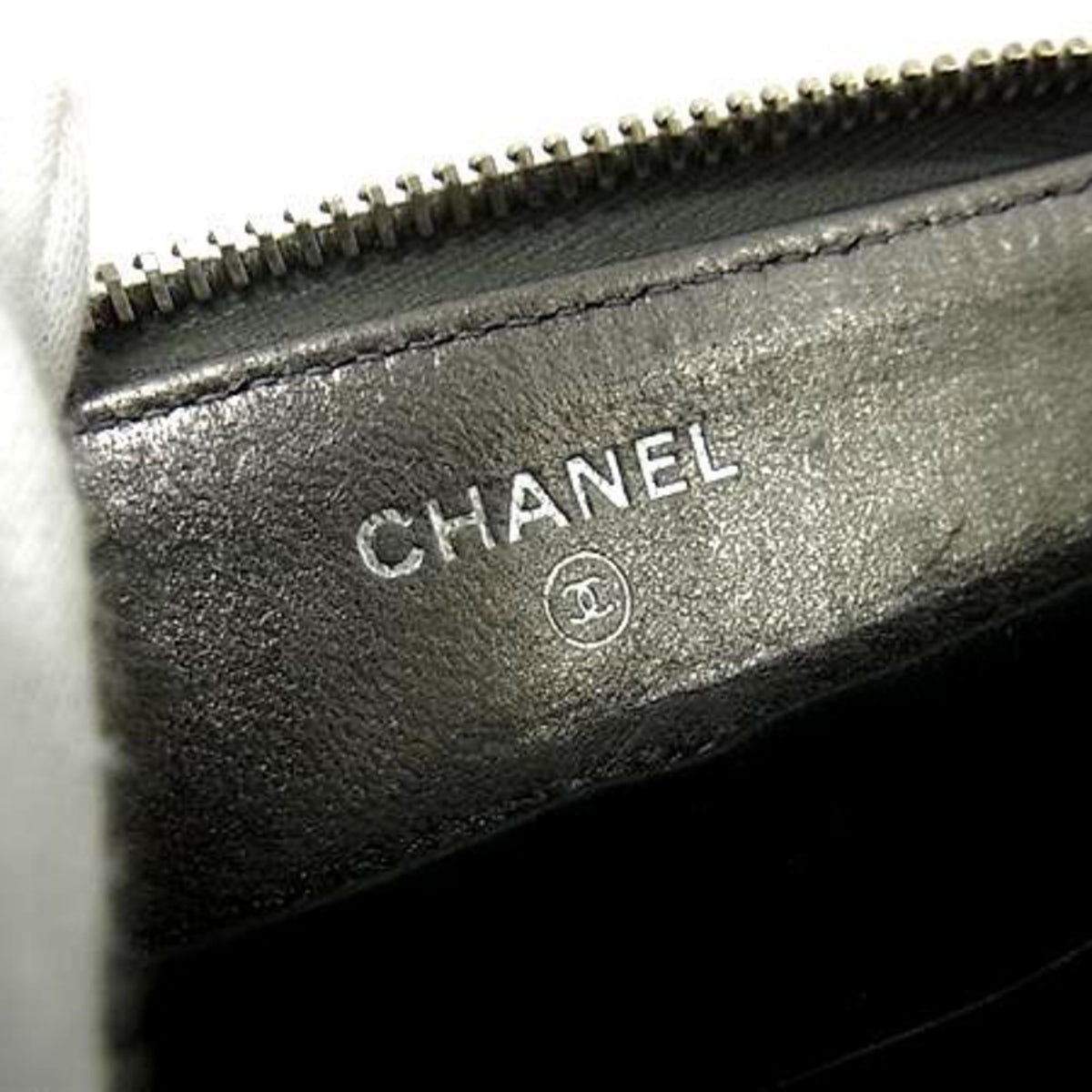 Chanel Gray Leather Long Wallet (Bi-Fold) (Pre-Owned)