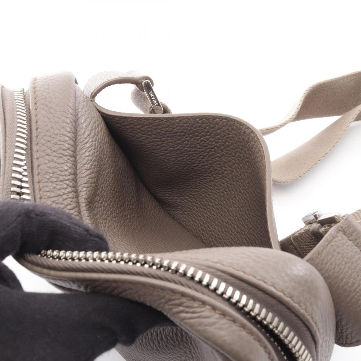 Prada Beige Leather Fanny Pack (Pre-Owned)