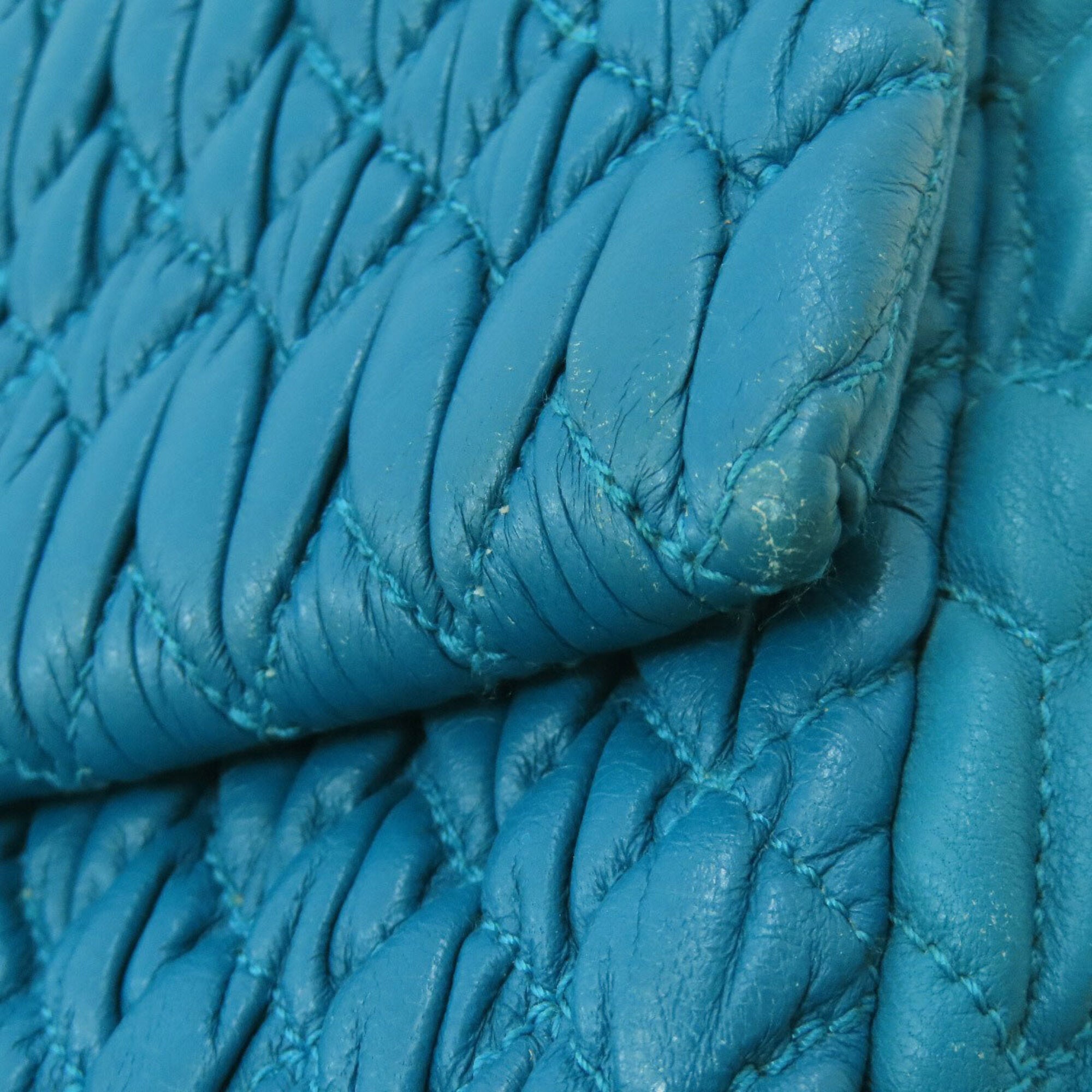 Miu Miu Blue Leather Shoulder Bag (Pre-Owned)