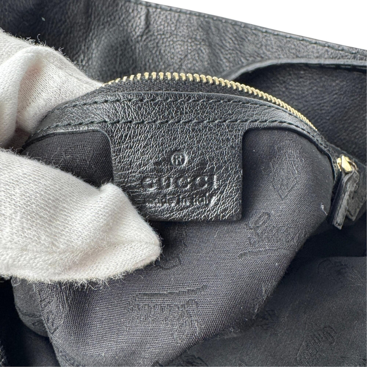 Gucci Black Leather Shoulder Bag (Pre-Owned)