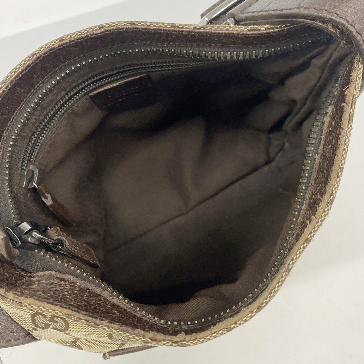 Gucci Beige Canvas Shoulder Bag (Pre-Owned)