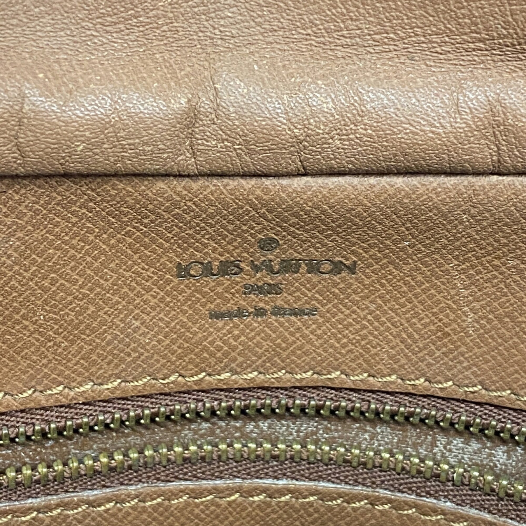 Louis Vuitton Brown Shoulder Bag (Pre-Owned)