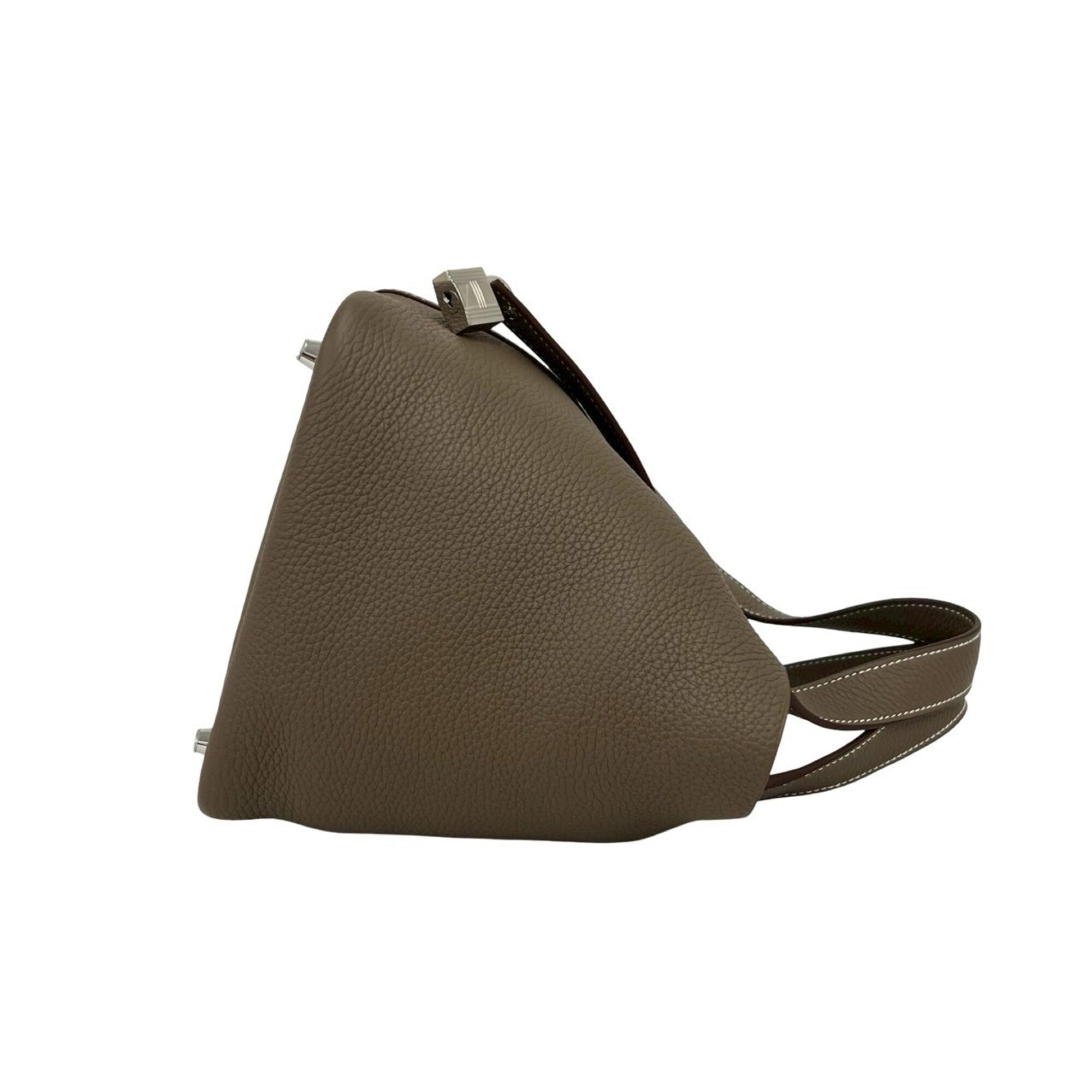 Hermes Beige Taurillon Clemence Leather Handbag (Pre-Owned)
