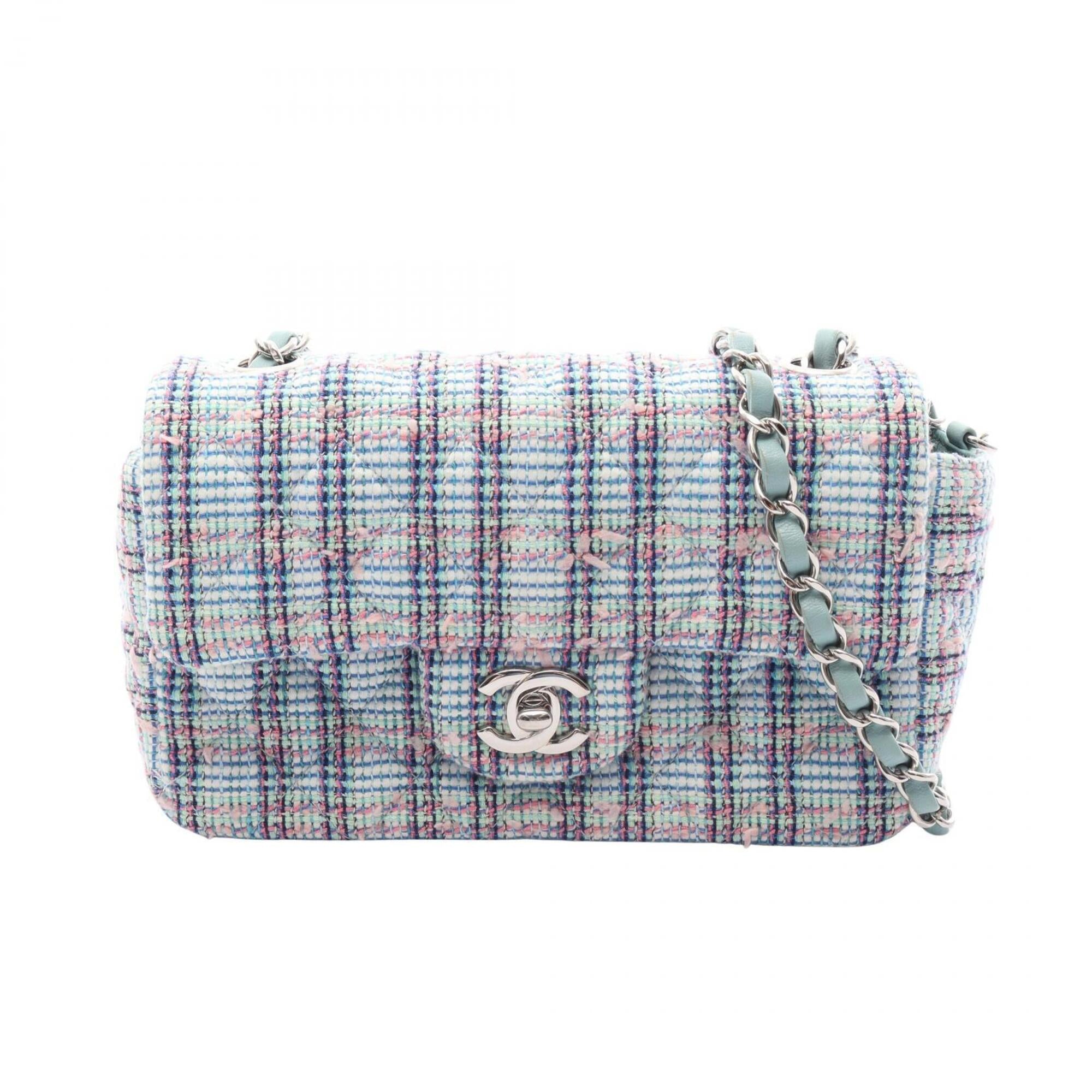 Chanel Green Multi-Color Fabric Handbag Shoulder Bag (Pre-Owned)