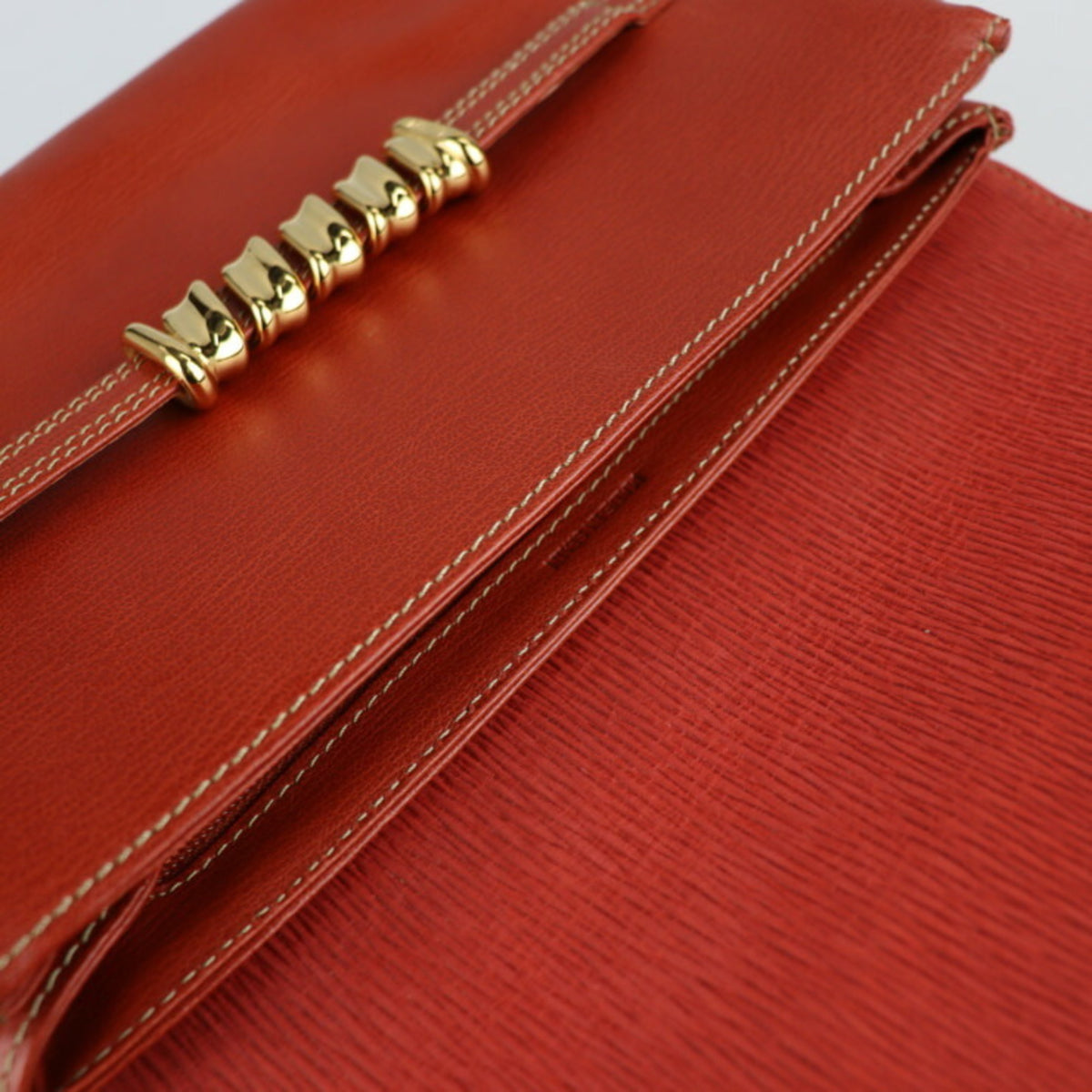 Loewe Leather Clutch Bag Handbag (Pre-Owned)
