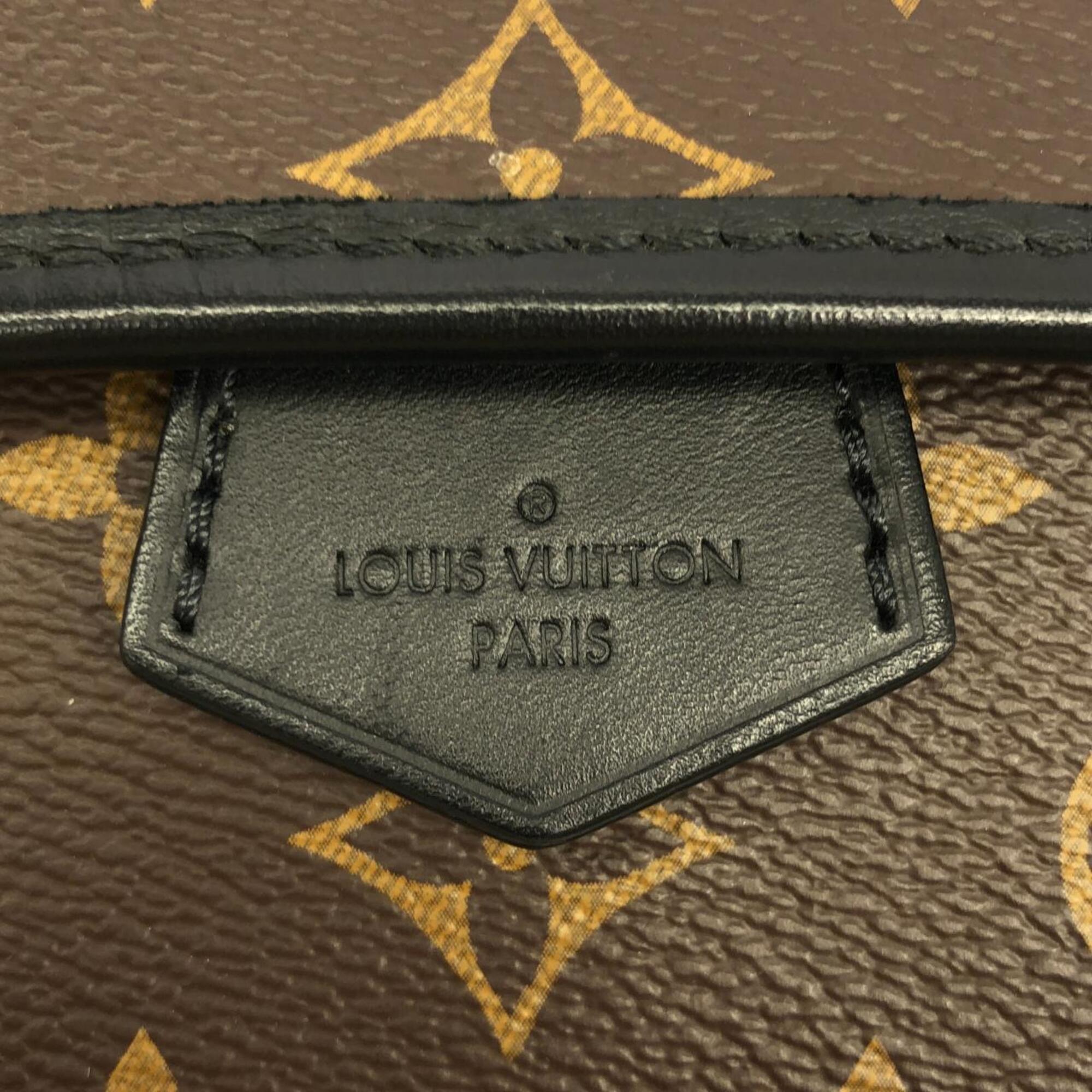 Louis Vuitton Marron Coated Canvas Shoulder Bag (Pre-Owned)