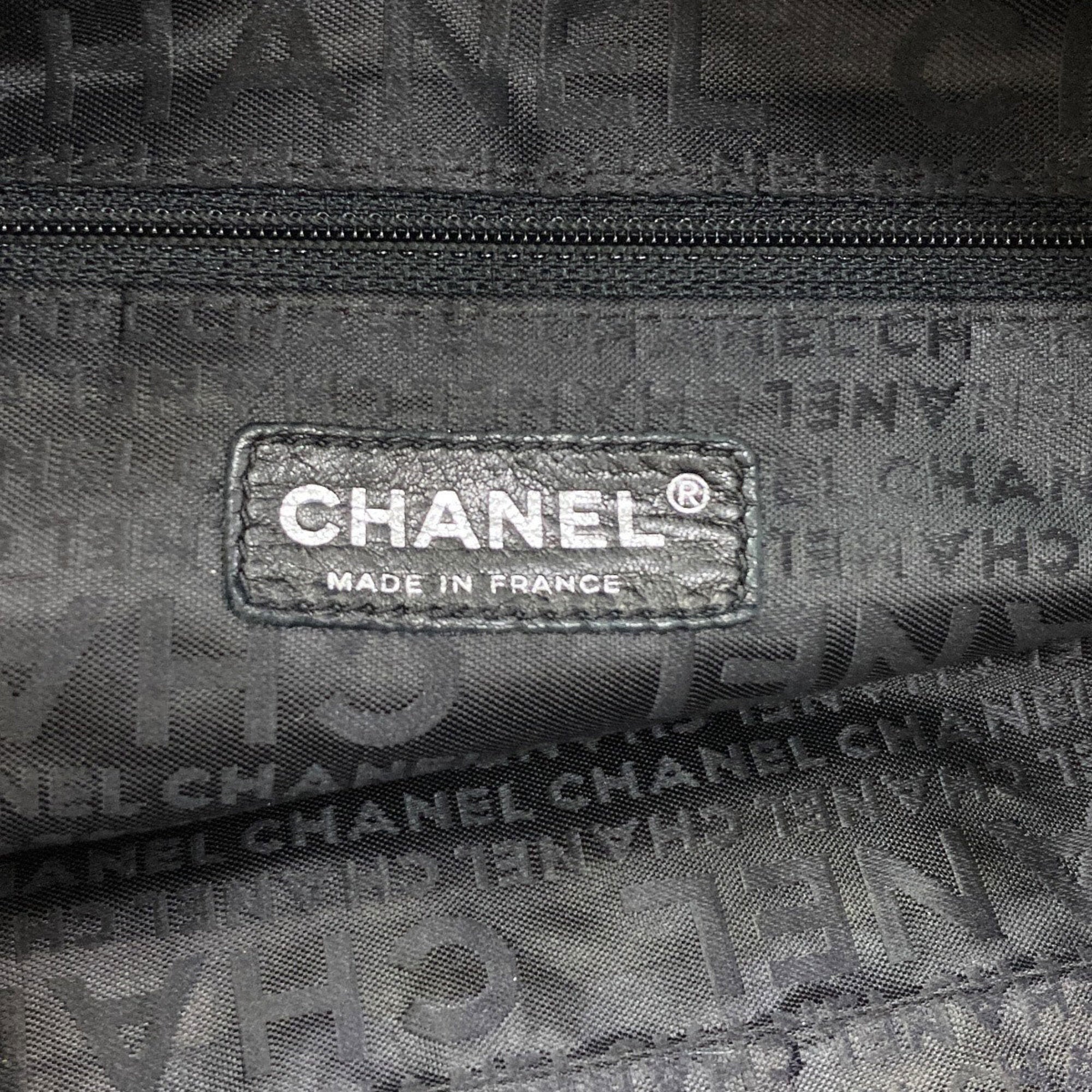 Chanel Black Leather Boston Bag (Pre-Owned)