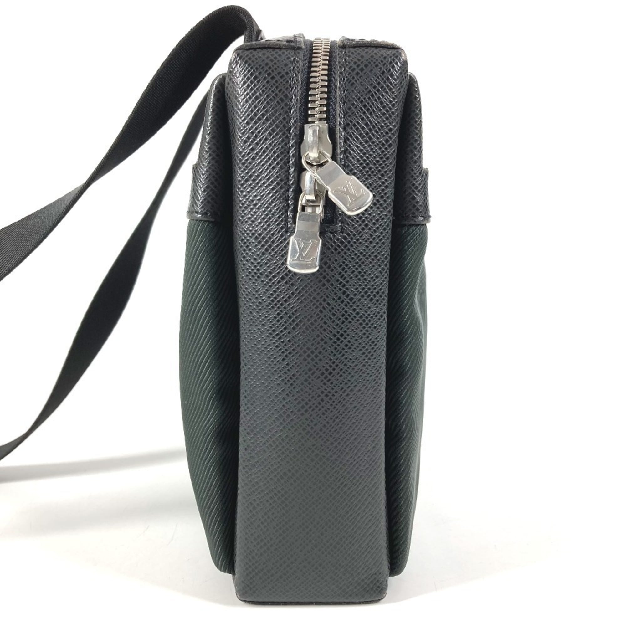 Louis Vuitton Black Khaki Nylon Leather Pochette Shoulder Bag (Pre-Owned)