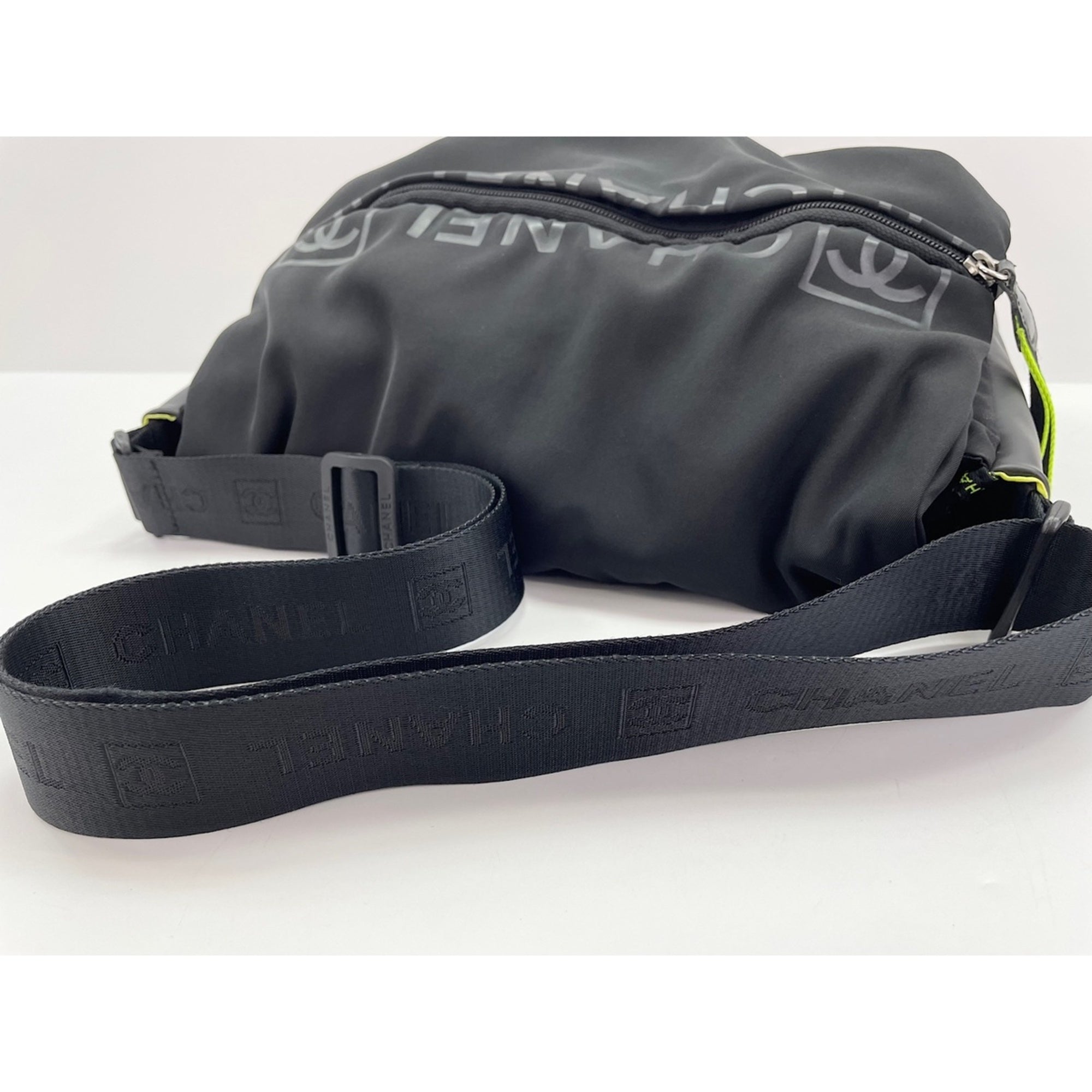 Chanel Sport Black Shoulder Bag (Pre-Owned)